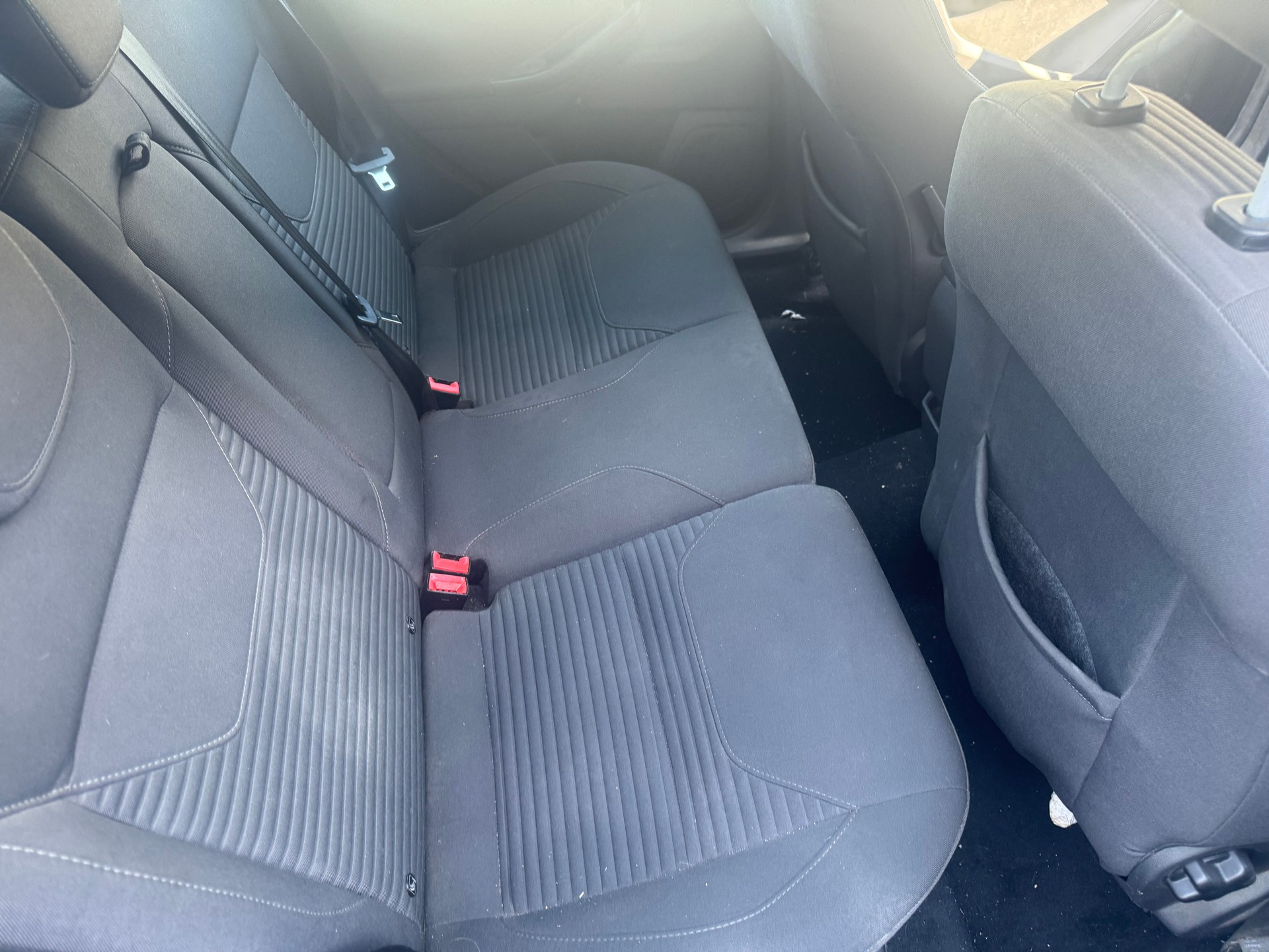 FORD Focus 1.0 SCTi Titanium-image-4