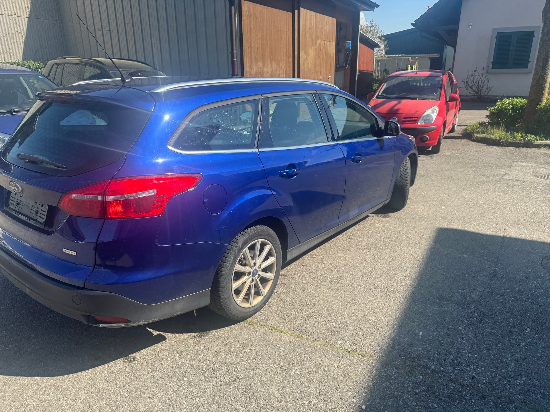 FORD Focus 1.0 SCTi Titanium-image-3