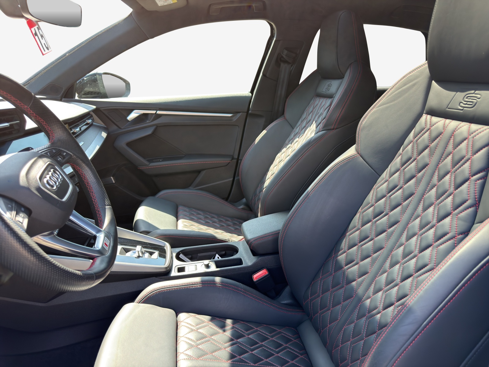 AUDI S3 Sportback 2.0 TFSI quattro S-tronic-image-7