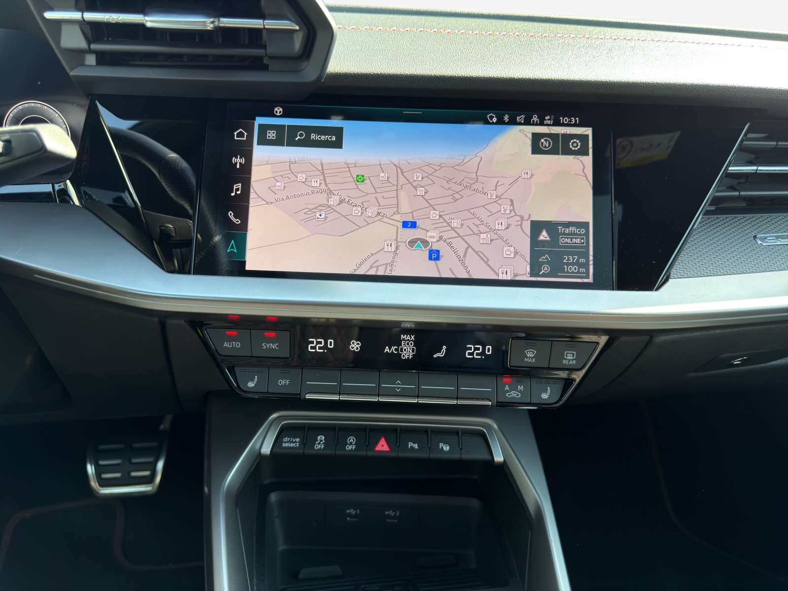 AUDI S3 Sportback 2.0 TFSI quattro S-tronic-image-10