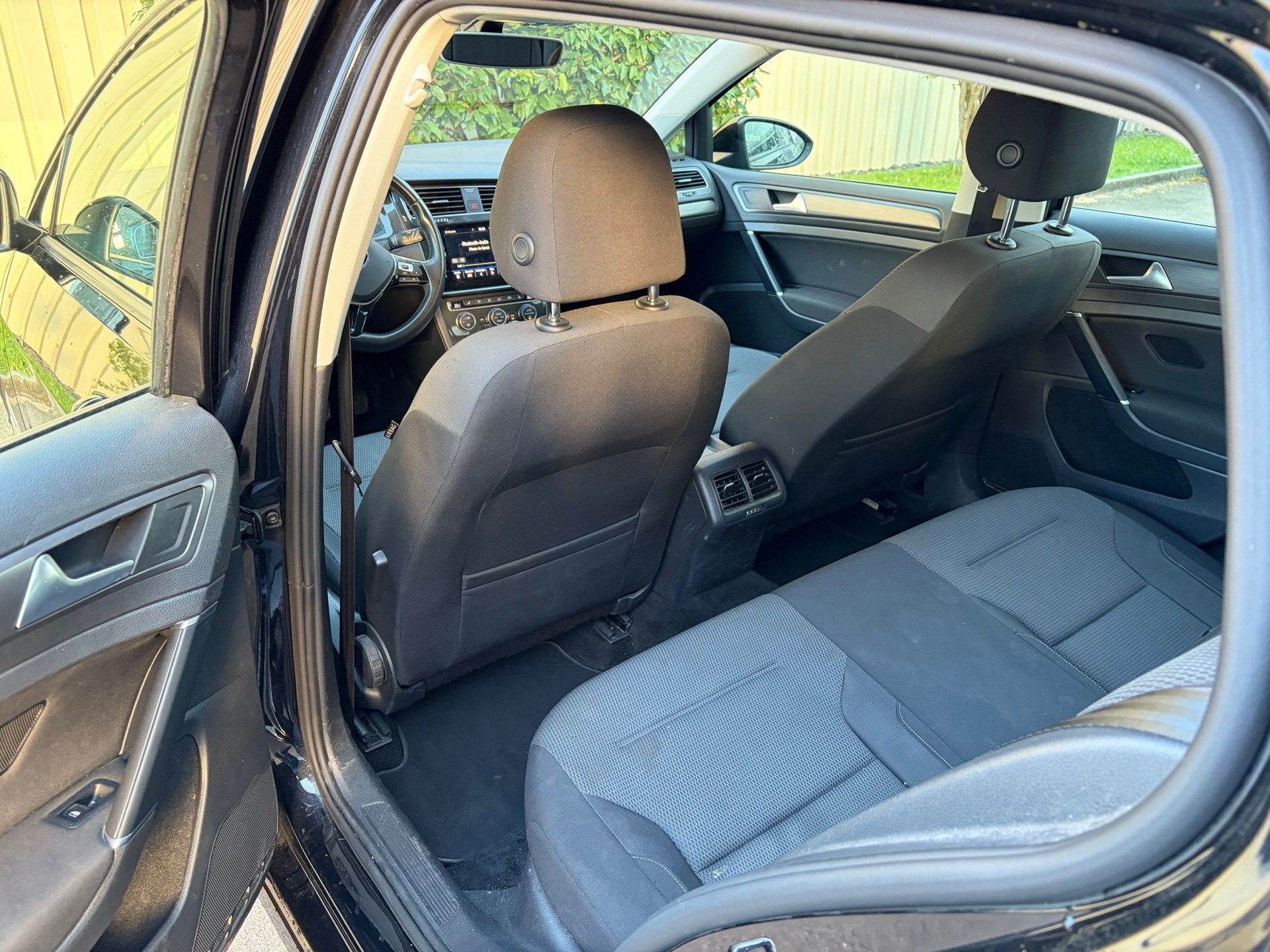 VW Golf 2.0 TDI Highline 4Motion DSG-image-7