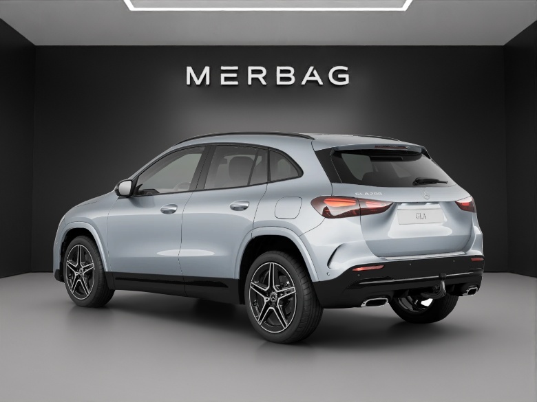 MERCEDES-BENZ GLA 200 7G-DCT-image-4