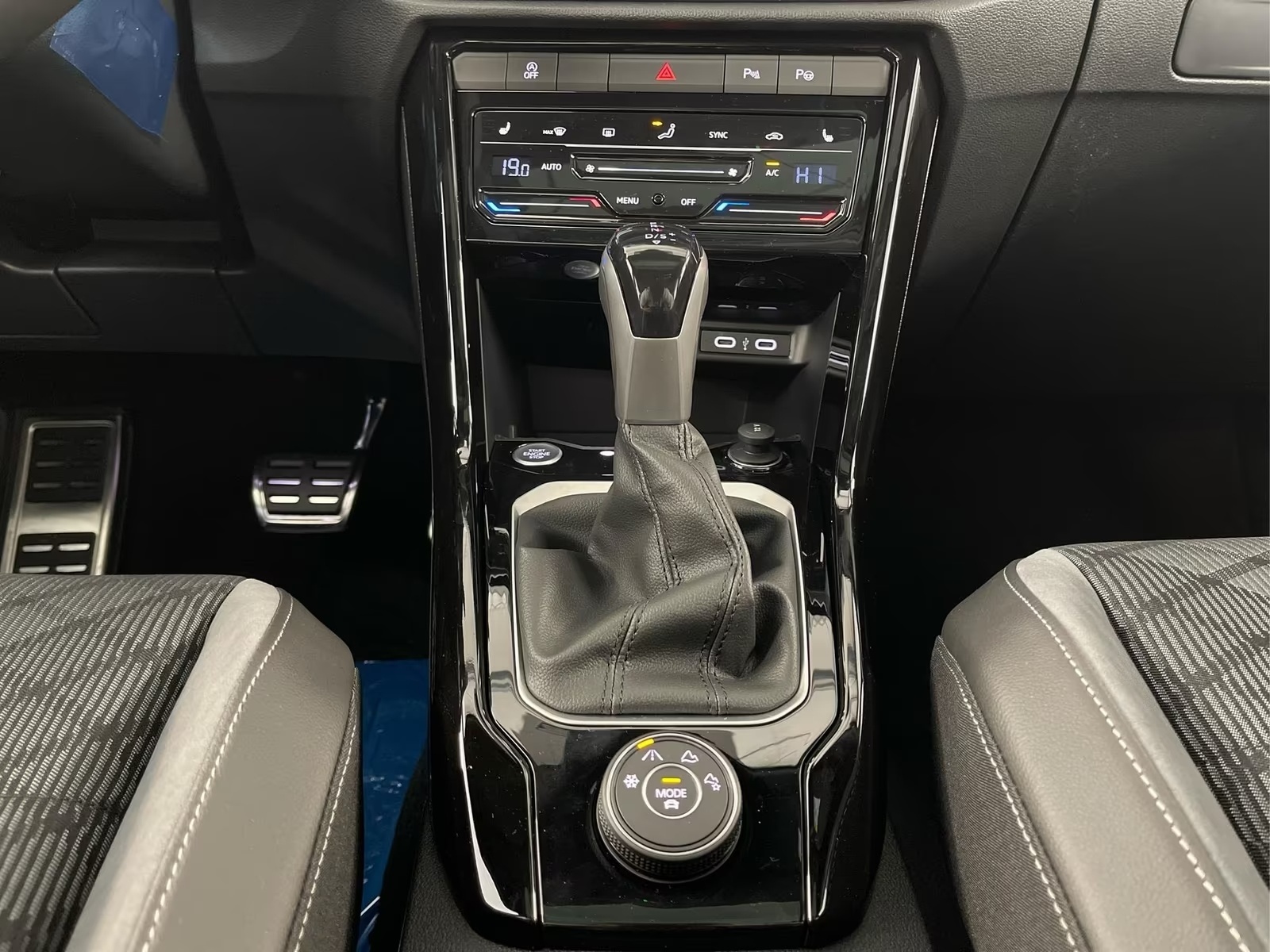 VW T-Roc 2.0 TSI R-Line DSG 4Motion-image-19