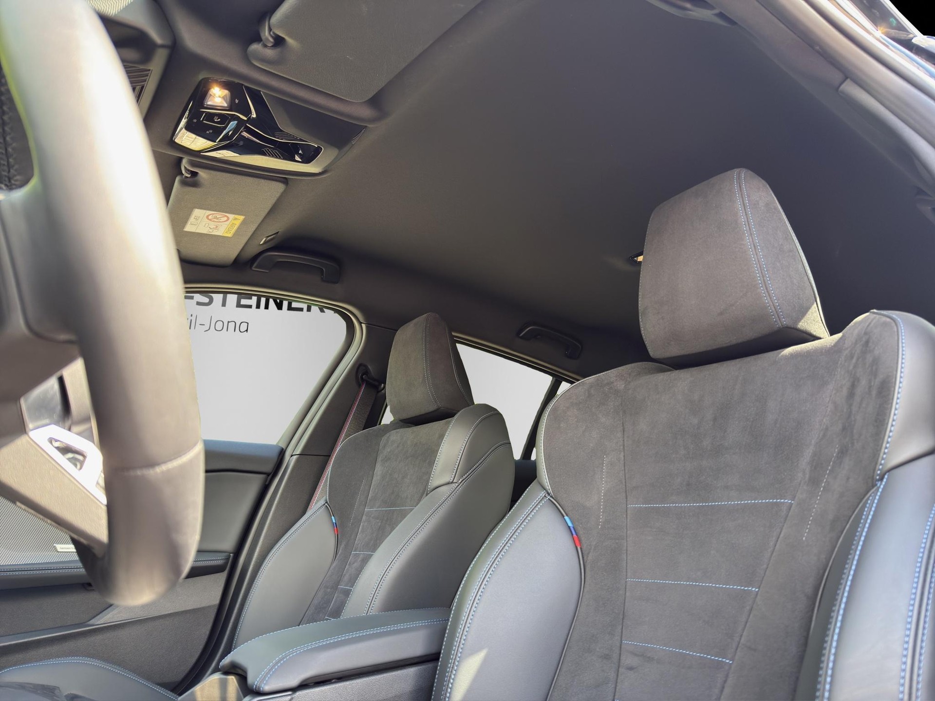 BMW 123 xDrive M Sport Pro Steptronic-image-13