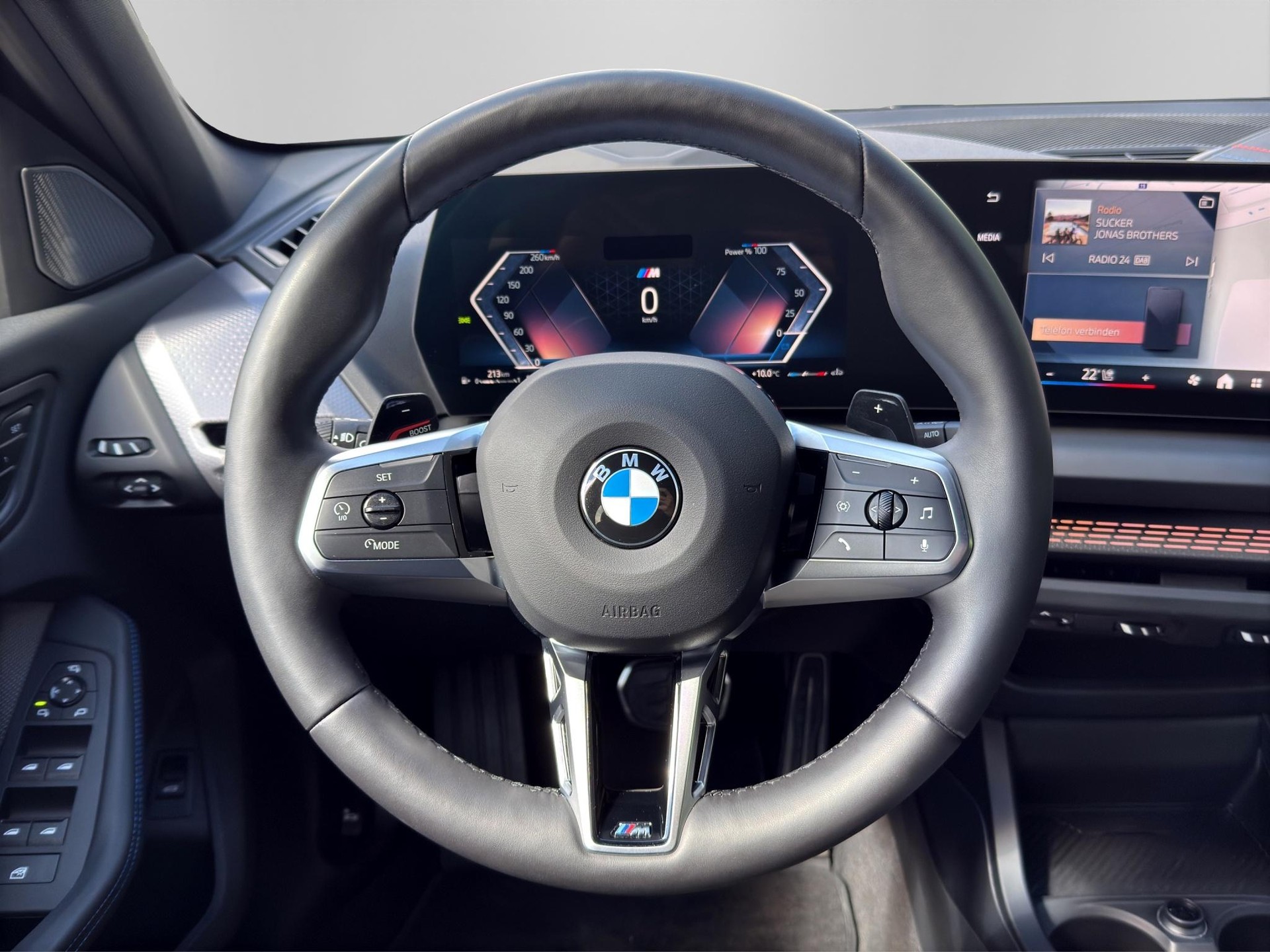 BMW 123 xDrive M Sport Pro Steptronic-image-9