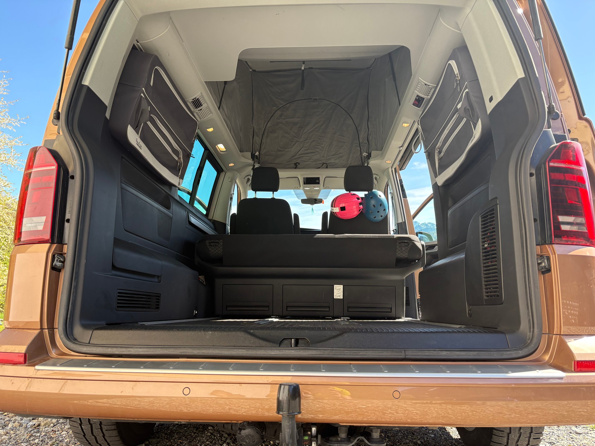 VW 2.0 TDI 204 Beach Edition Spirit DSG 4m-image-5