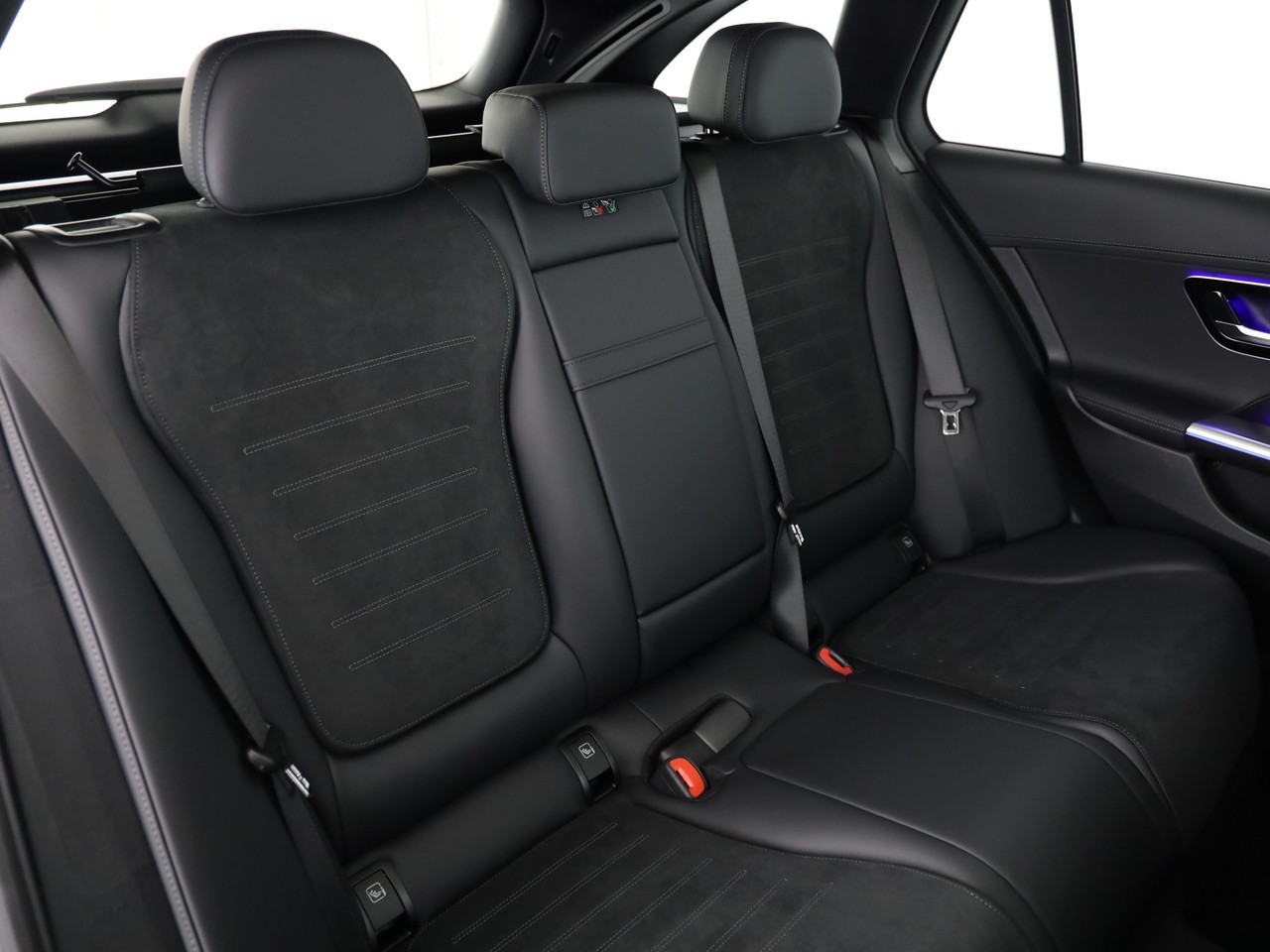 MERCEDES-BENZ C 300 T 4 Matic-image-10