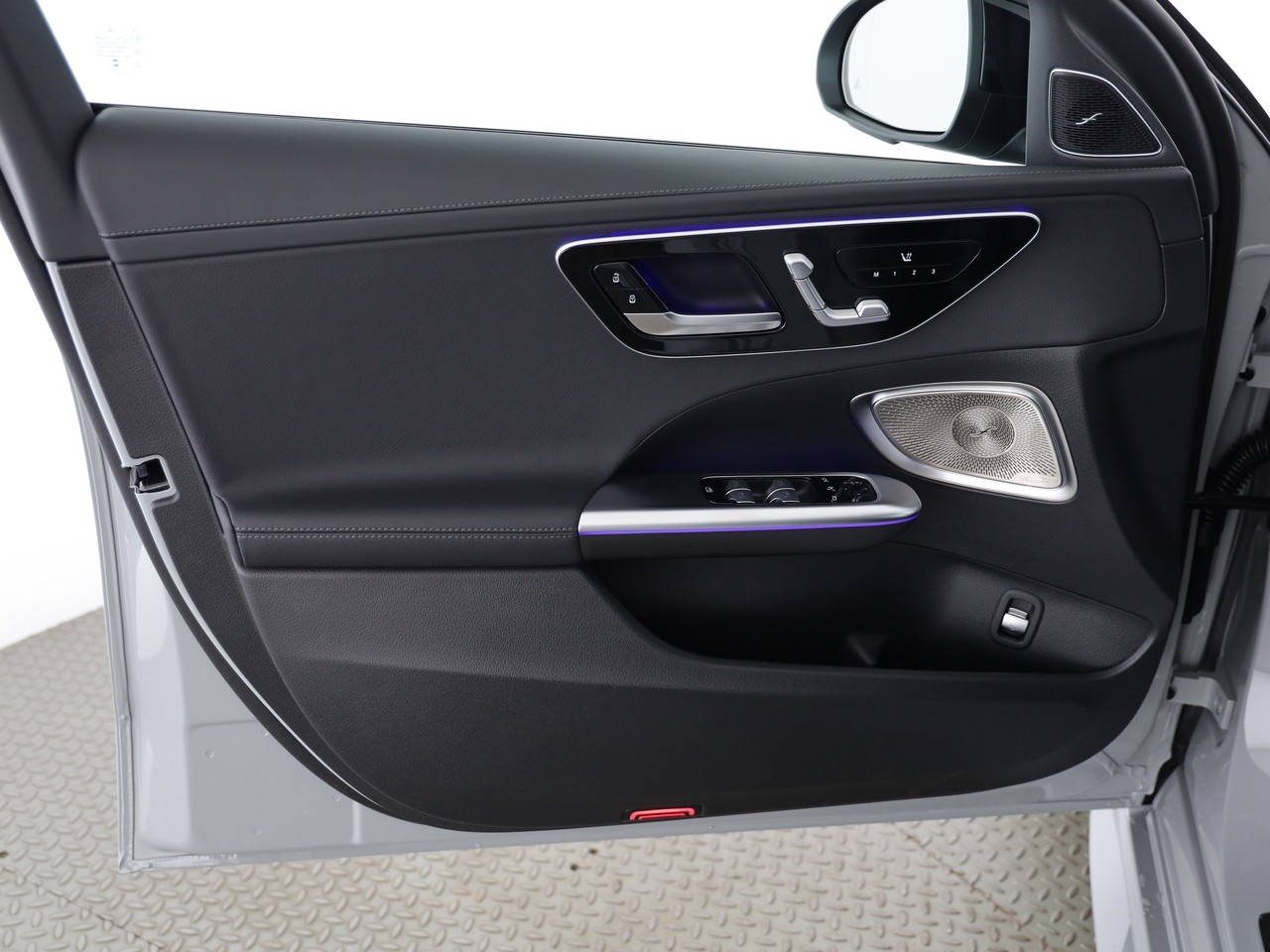 MERCEDES-BENZ C 300 T 4 Matic-image-11