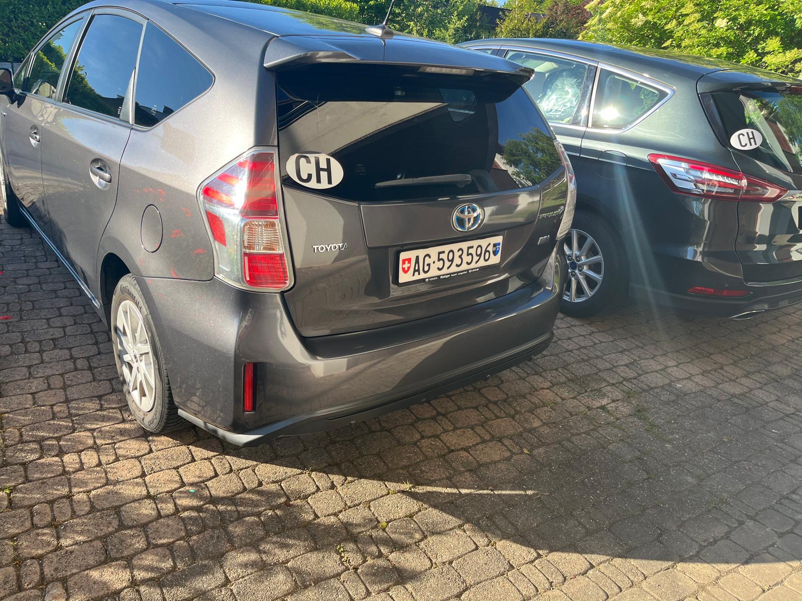 TOYOTA 1.8 VVTi HSD Sol-image-1