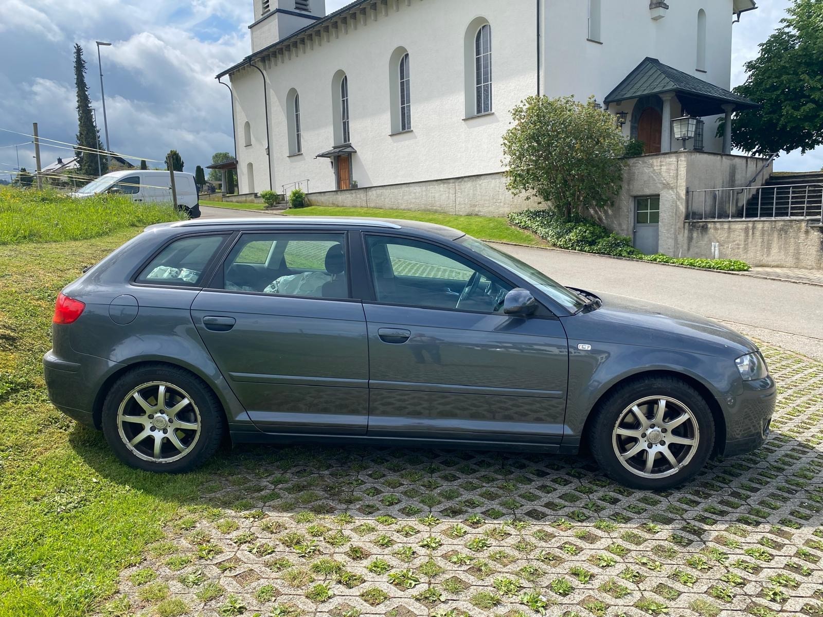 AUDI A3 Sportback 2.0 Turbo FSI Ambiente quattro-image-2
