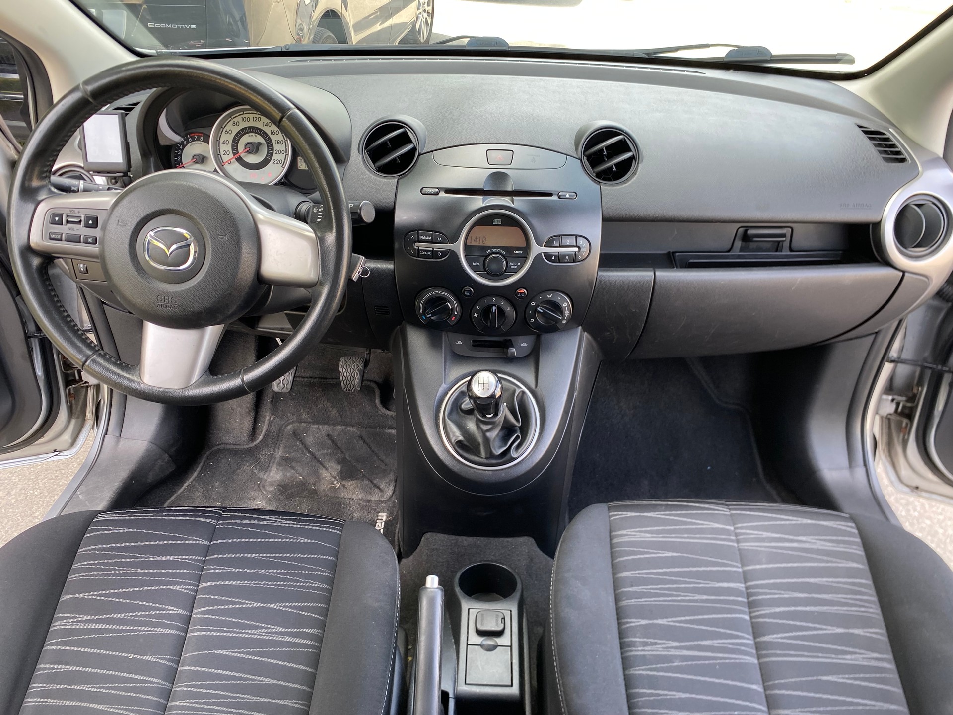 MAZDA 2 1.3i 16V Exclusive*Klimaanlage*B04*-image-12