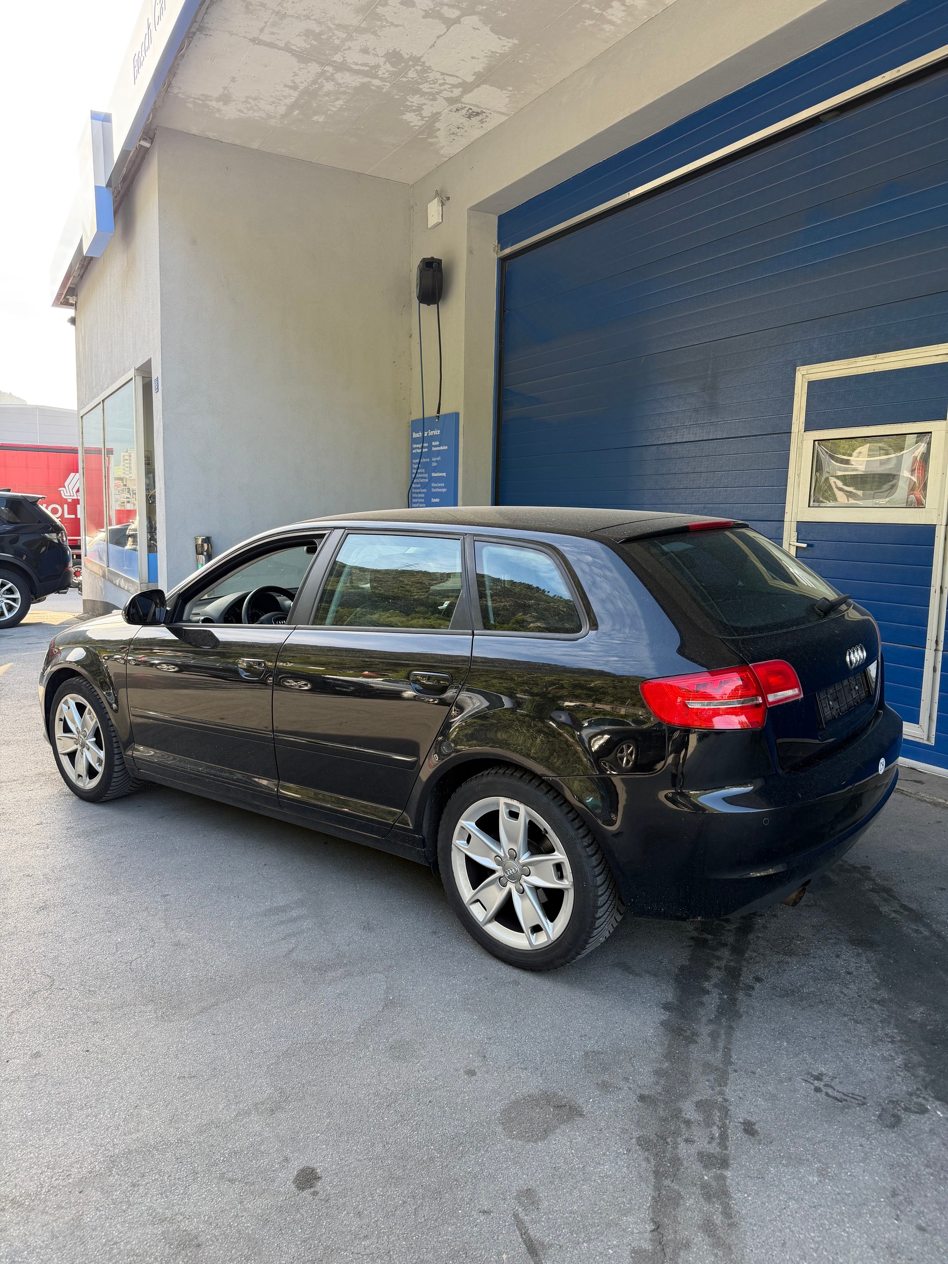 AUDI A3 Sportback 1.6 Ambition-image-5