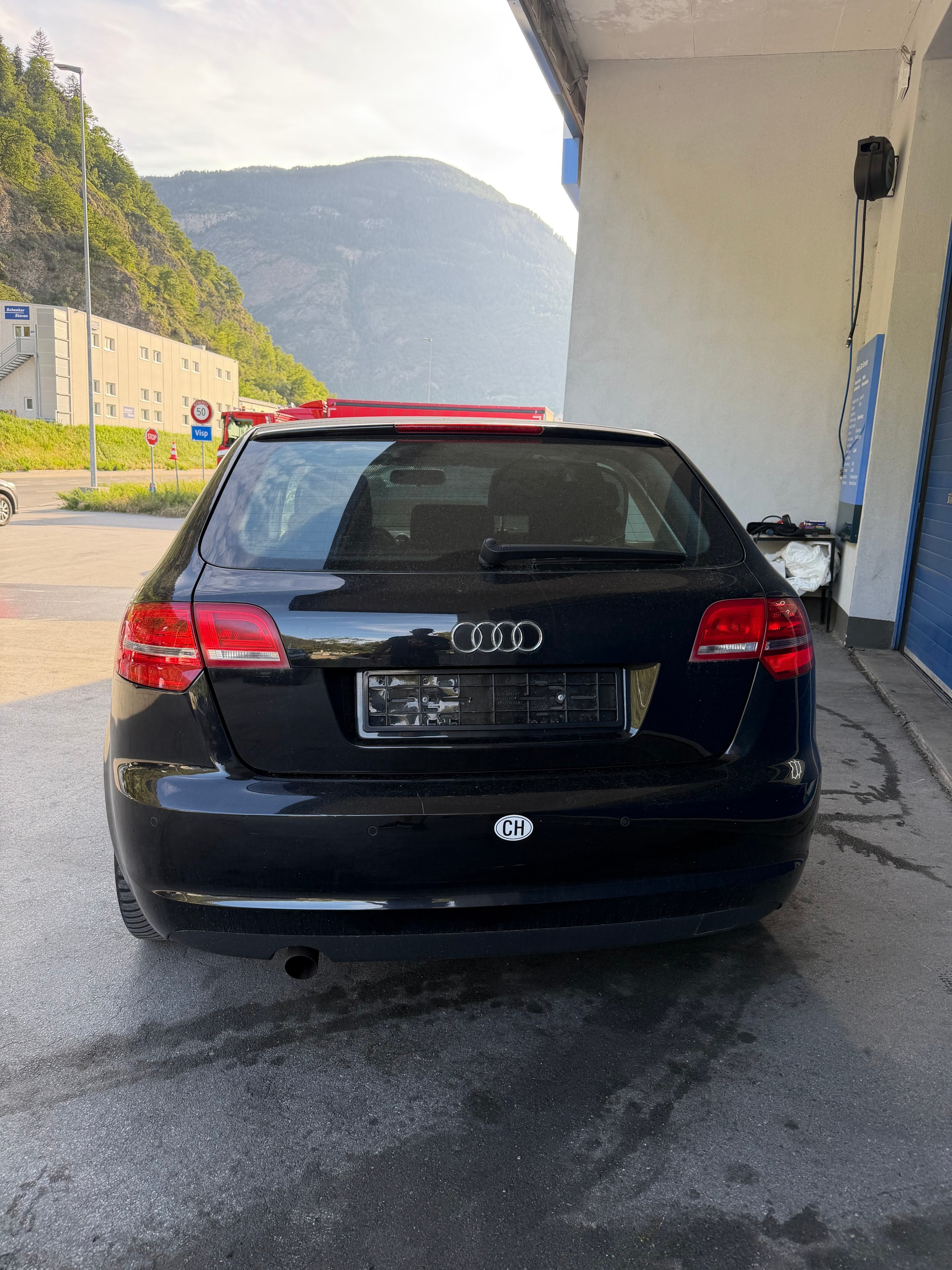 AUDI A3 Sportback 1.6 Ambition-image-4
