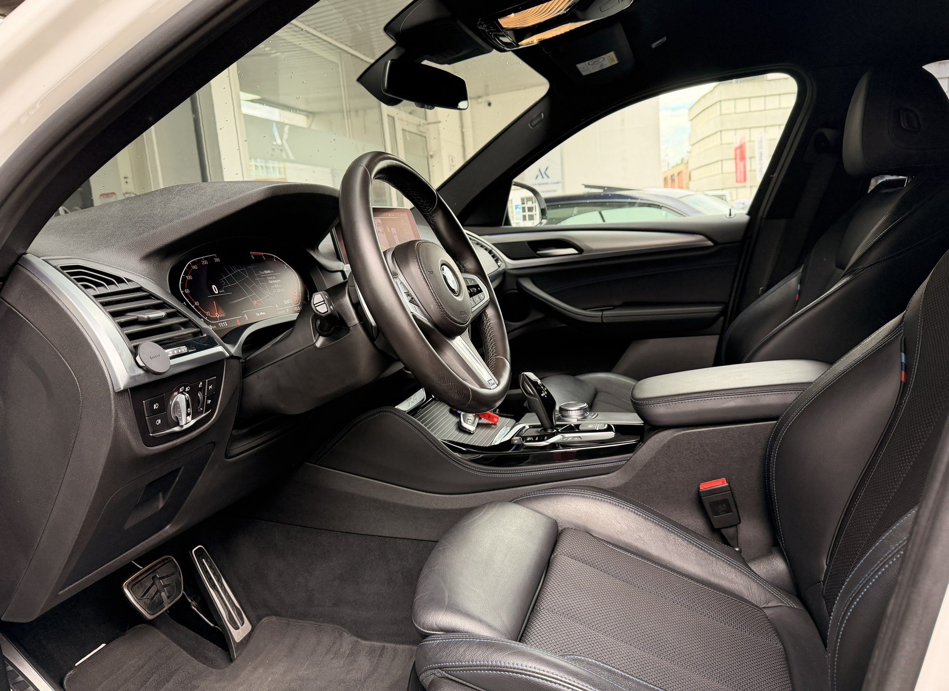 BMW X4 xDrive 20d M Sport Steptronic-image-5