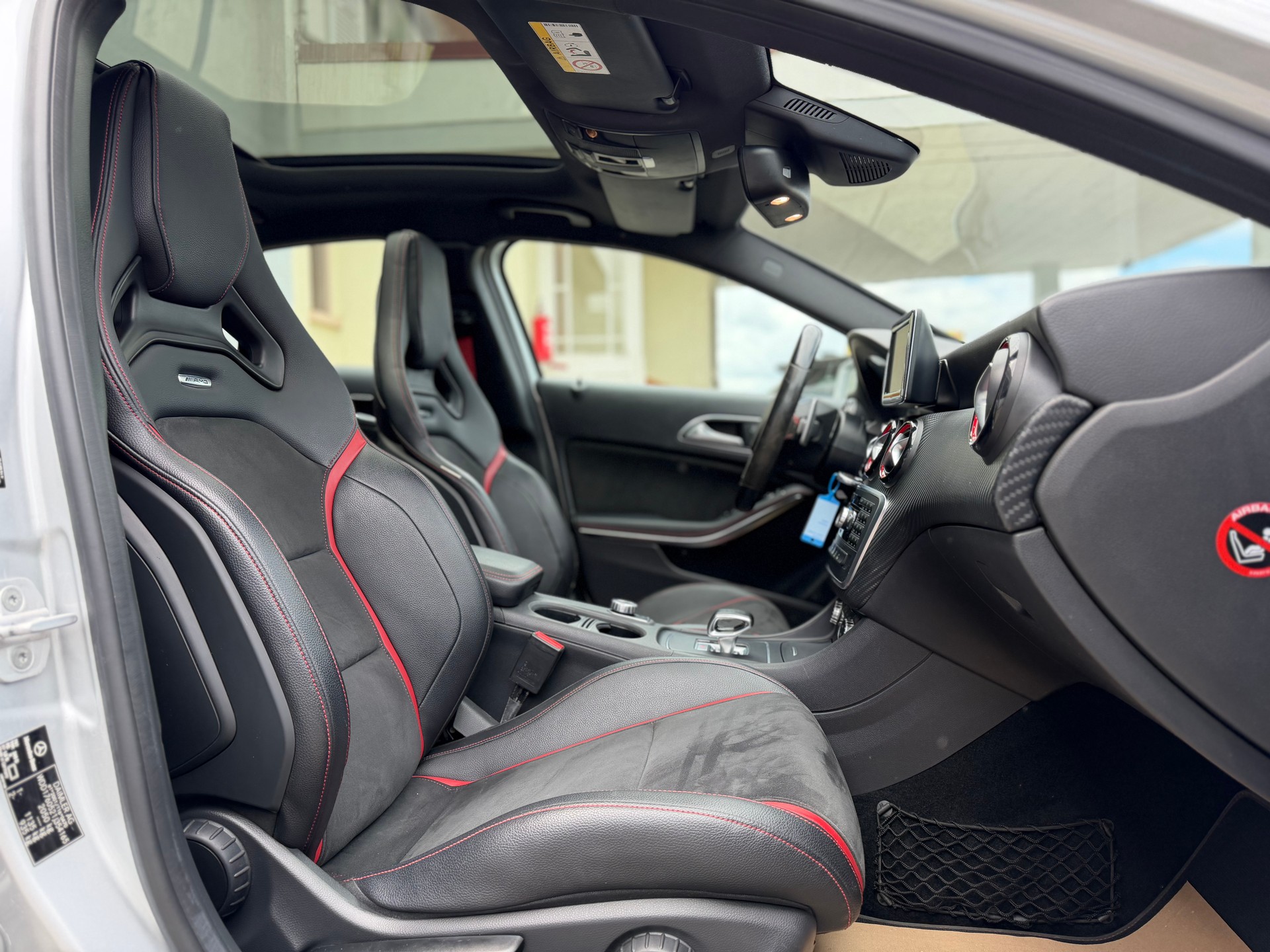 MERCEDES-BENZ A 45 AMG 4Matic Speedshift 7G-DCT-image-14