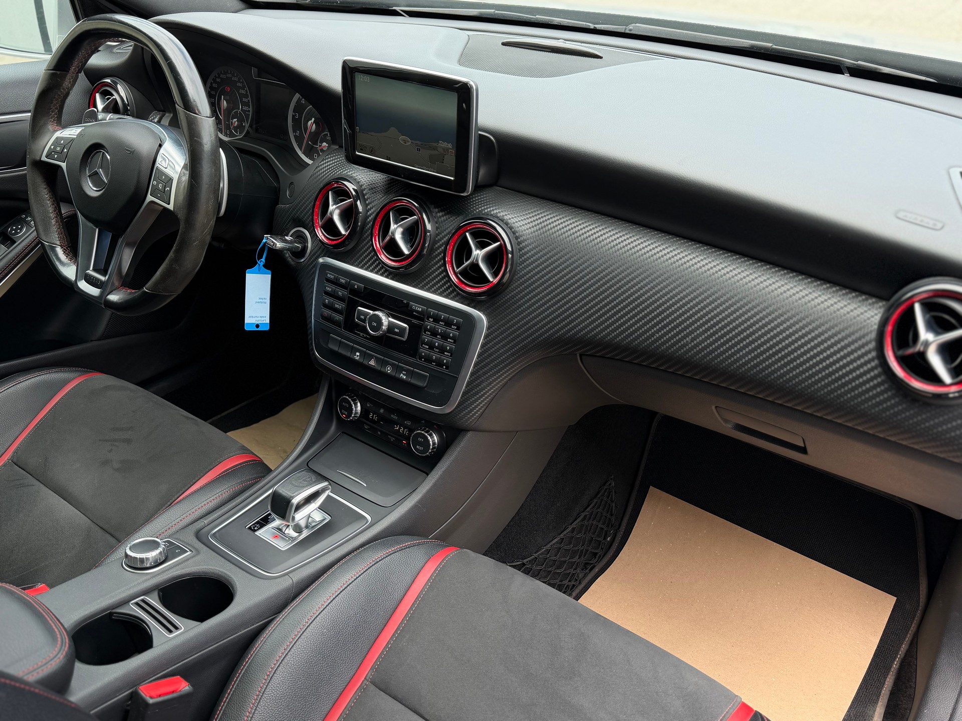 MERCEDES-BENZ A 45 AMG 4Matic Speedshift 7G-DCT-image-15