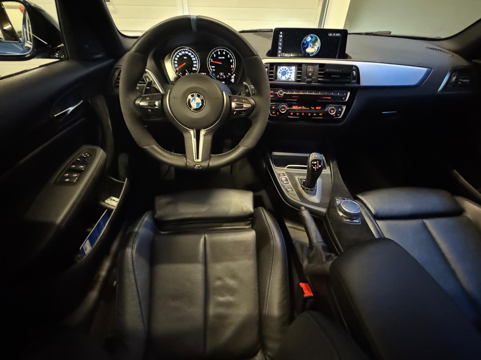 BMW M140i xDrive Steptronic-image-15
