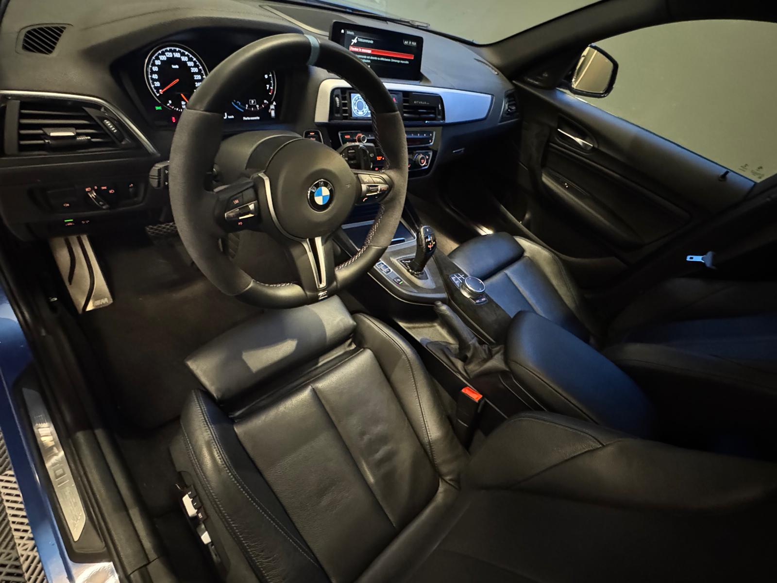 BMW M140i xDrive Steptronic-showroom-element-1