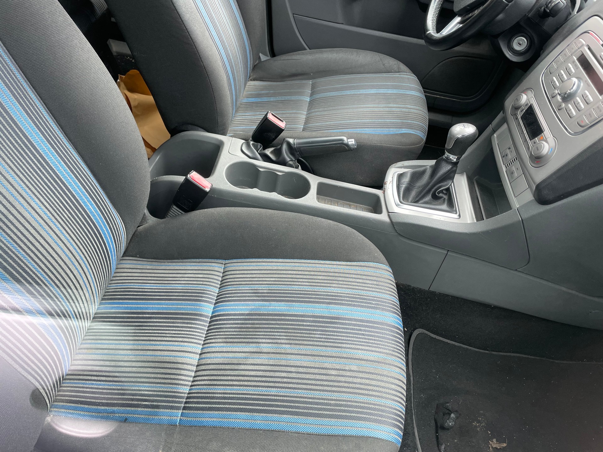 FORD Focus 1.8i Carving-image-2