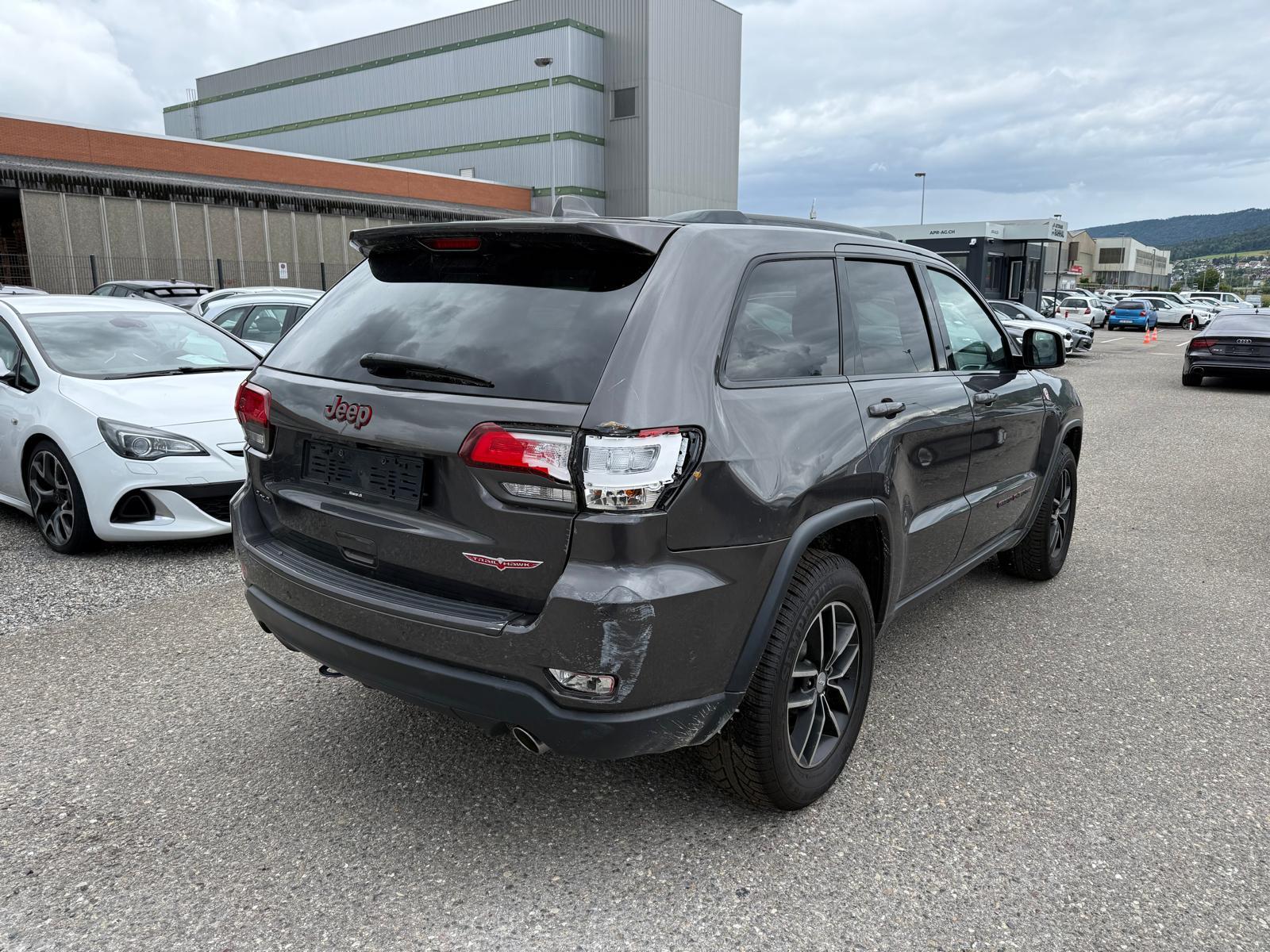 JEEP Grand Cherokee 3.0 CRD 250 Trailhawk-image-4
