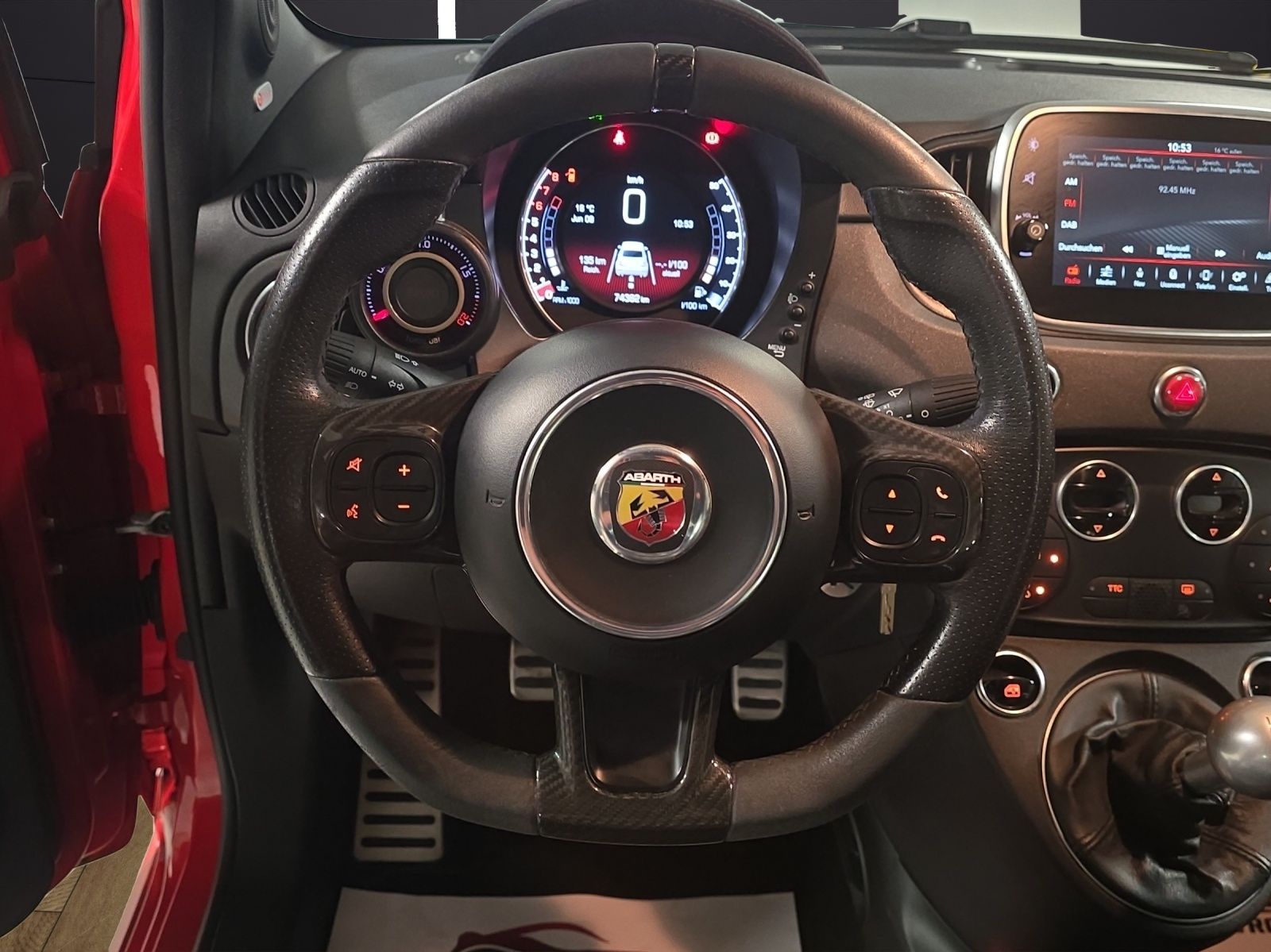 FIAT 595 Abarth 595 1.4 16V Turbo Abarth Competizione-image-11