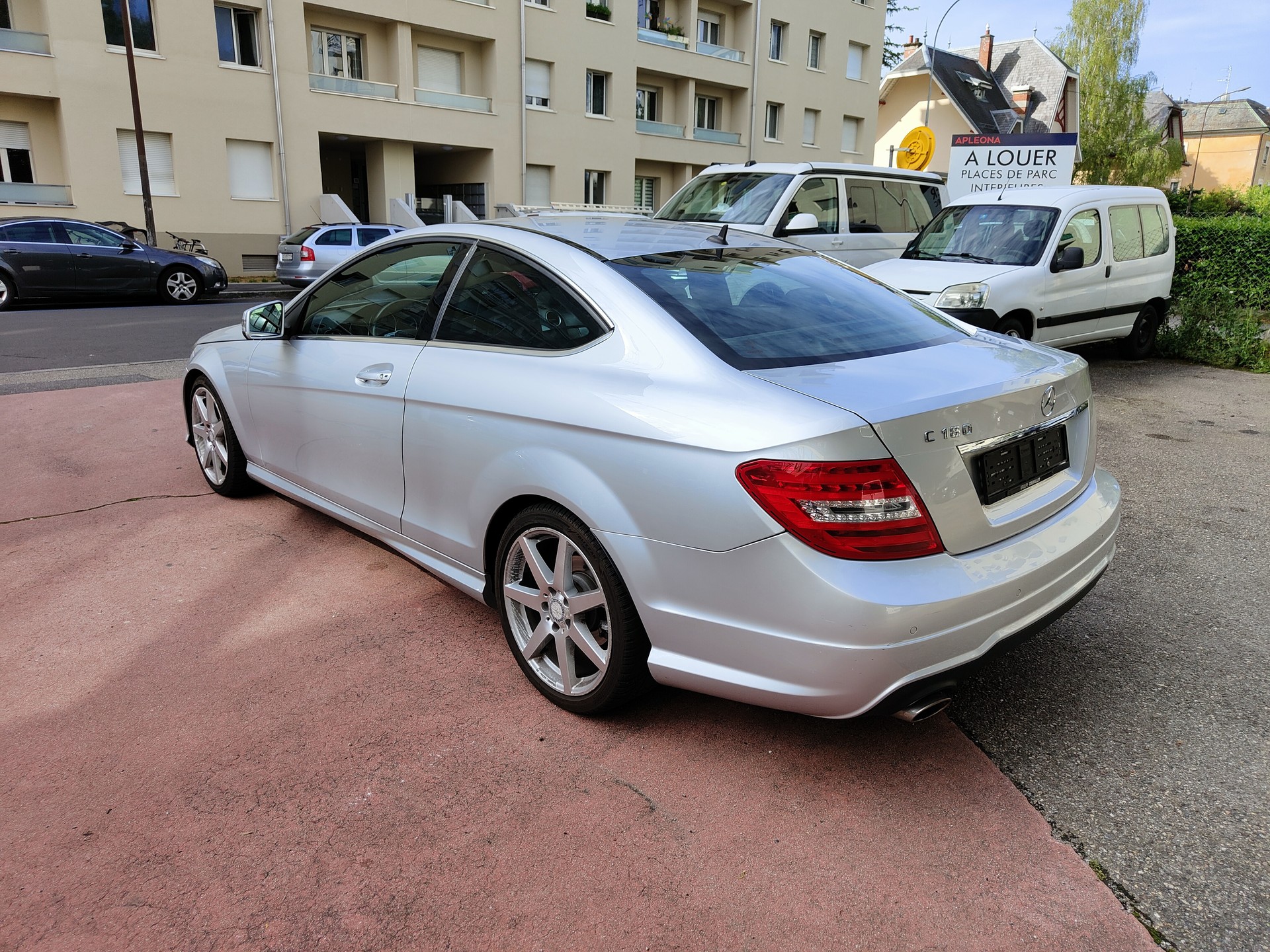 MERCEDES-BENZ C 180 Coupé 7G-Tronic-image-1