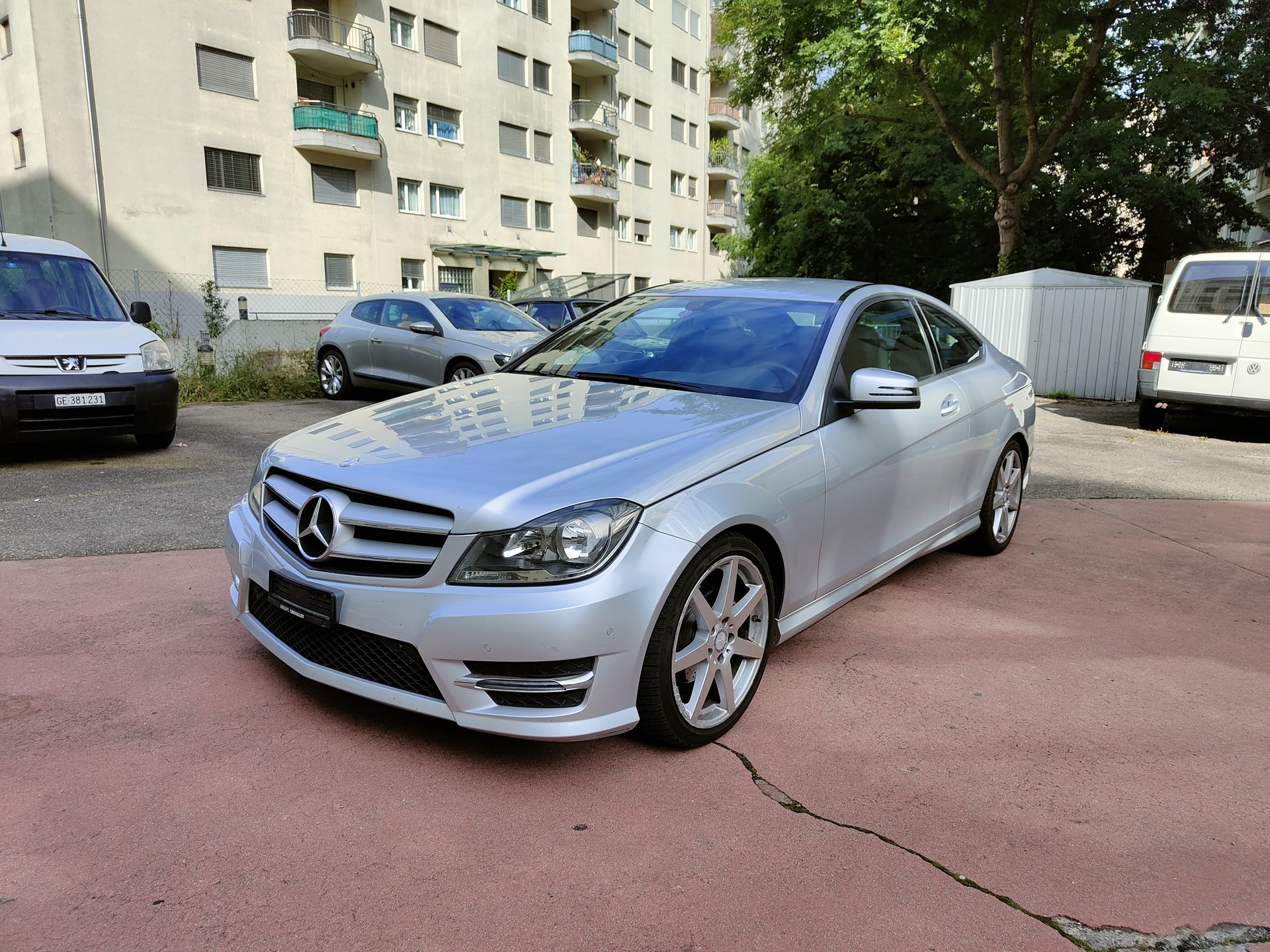 MERCEDES-BENZ C 180 Coupé 7G-Tronic-image-0