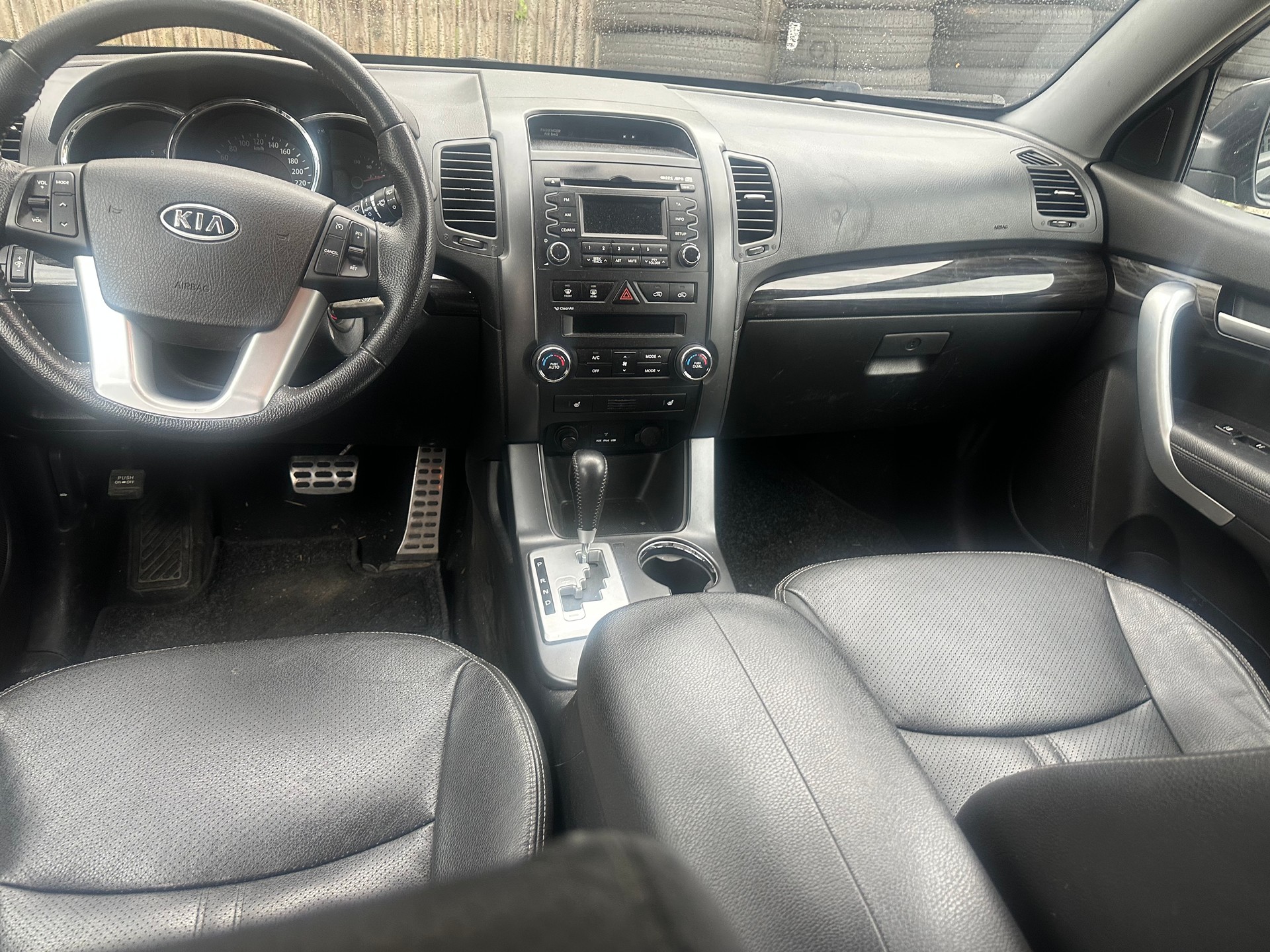 KIA Sorento 2.2 CRDI Style Automatic-image-5