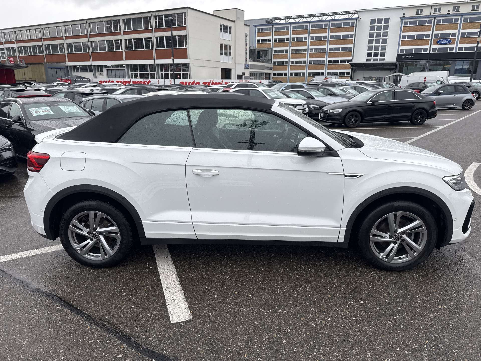 VW T-Roc Cabriolet 1.5 TSi EVO R-Line DSG-Automat-image-10