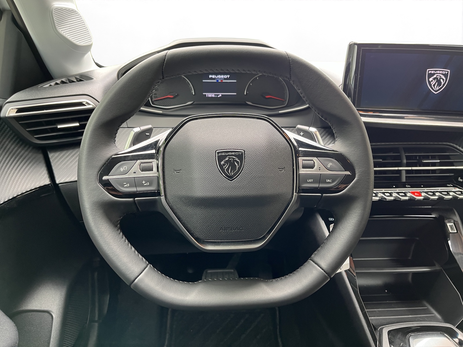 PEUGEOT 208 1.2 PureTech Allure EAT8-image-9