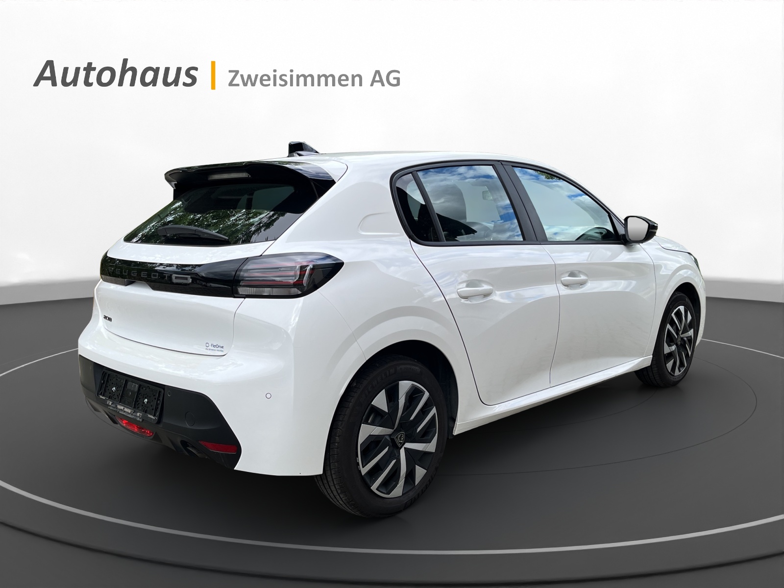 PEUGEOT 208 1.2 PureTech Allure EAT8-image-5