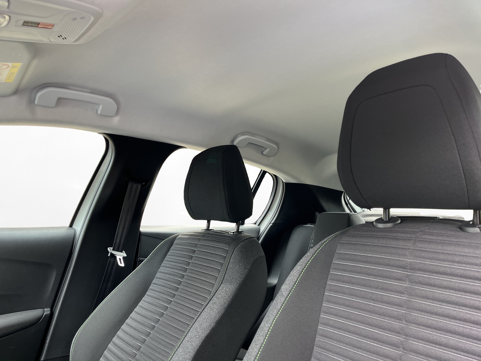 PEUGEOT 208 1.2 PureTech Allure EAT8-image-14