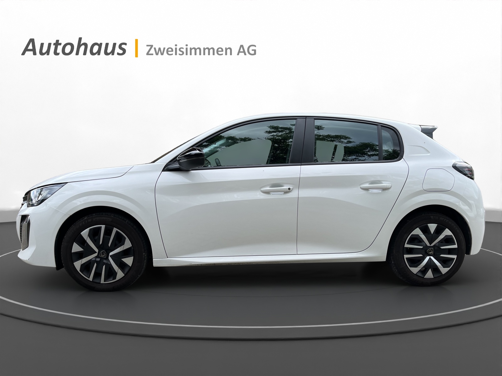 PEUGEOT 208 1.2 PureTech Allure EAT8-image-1