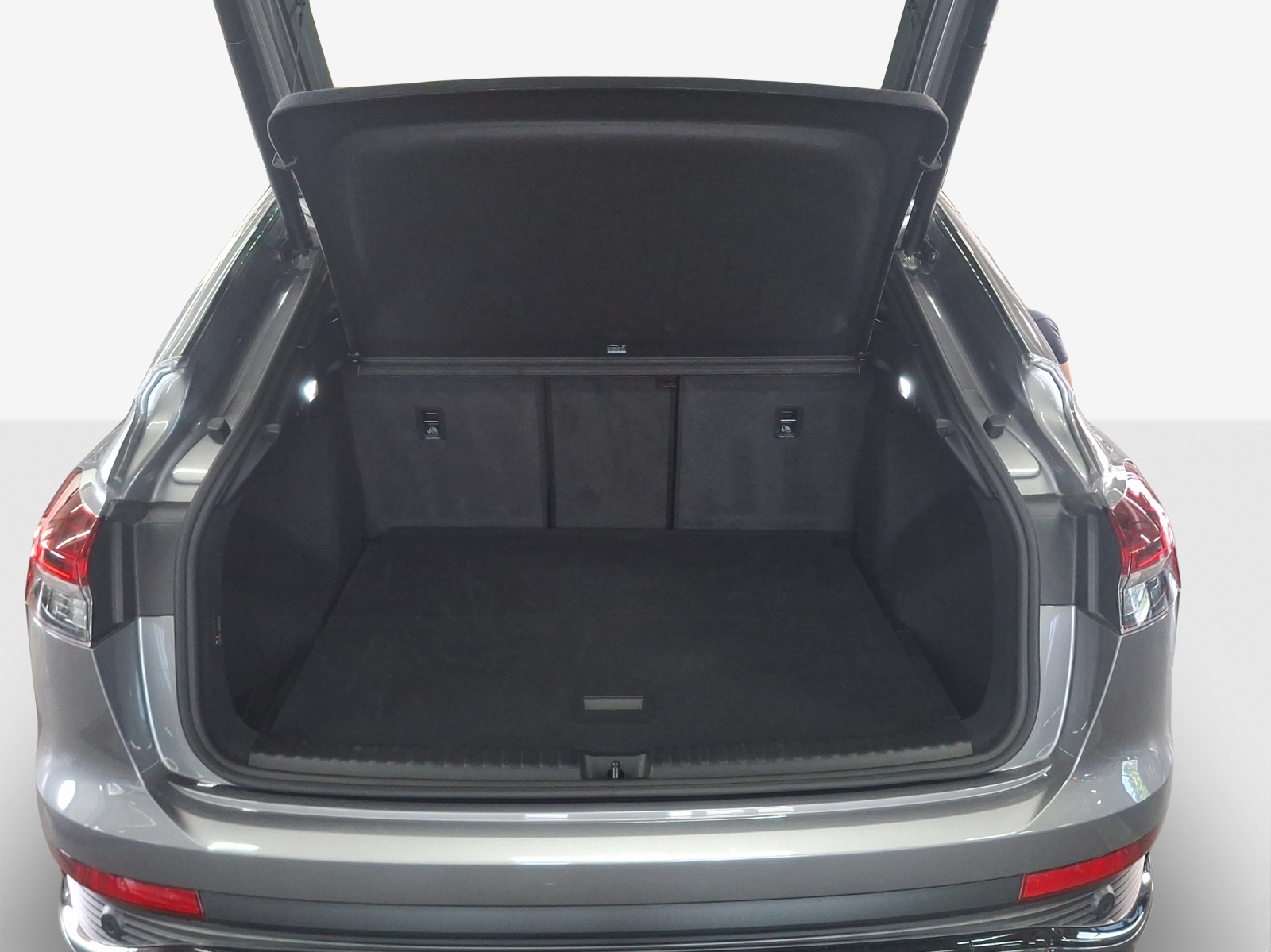 AUDI Q4 Sportback e-tron 50 quattro-image-13