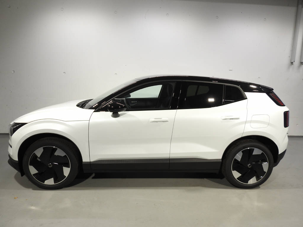 VOLVO EX 30 E60 Twin Plus Performance AWD-image-2