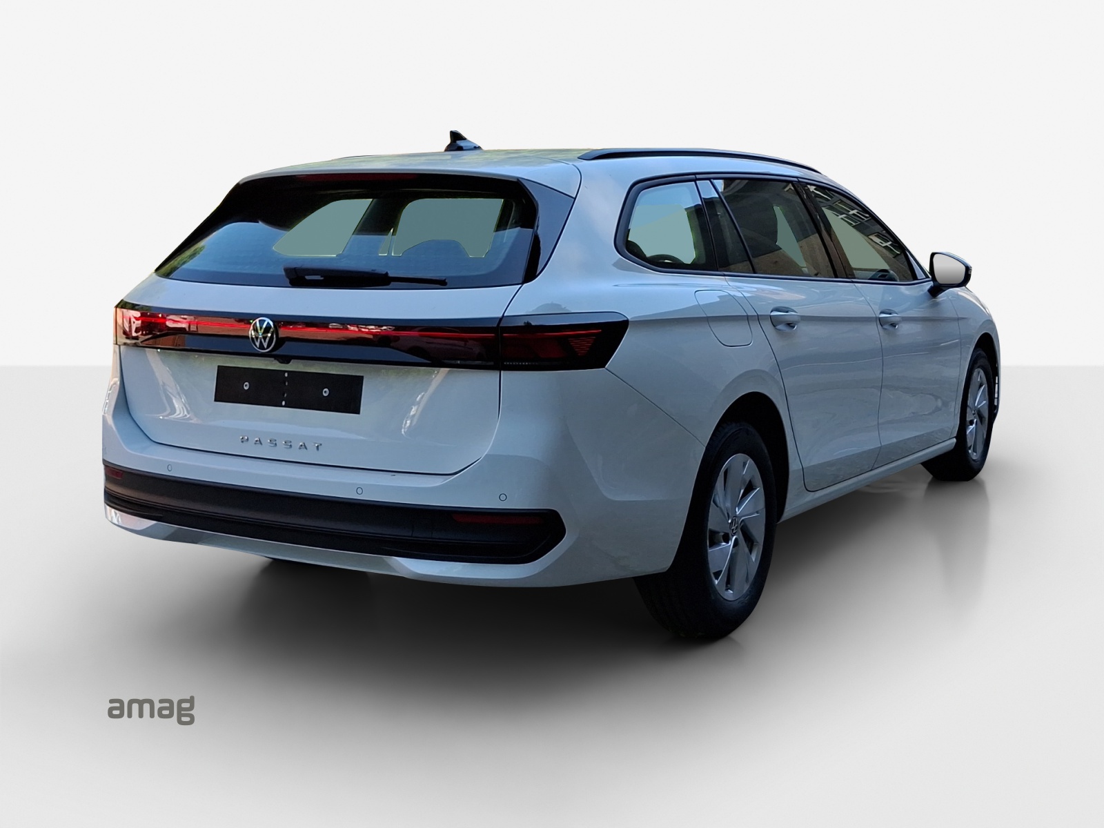 VW Passat Variant 2.0 TDI evo Basis DSG-image-4