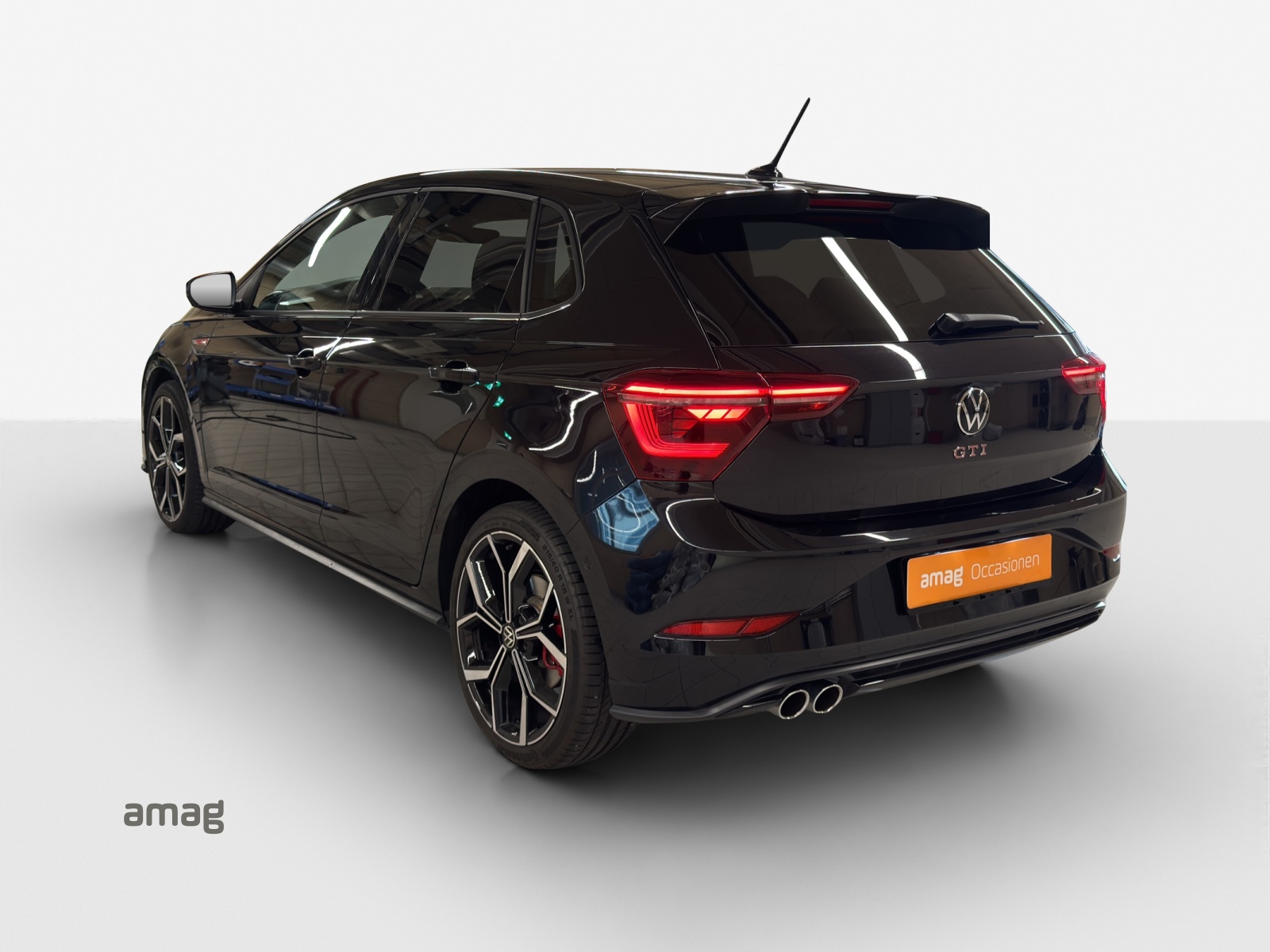 VW Polo 2.0 TSI GTI DSG-image-2