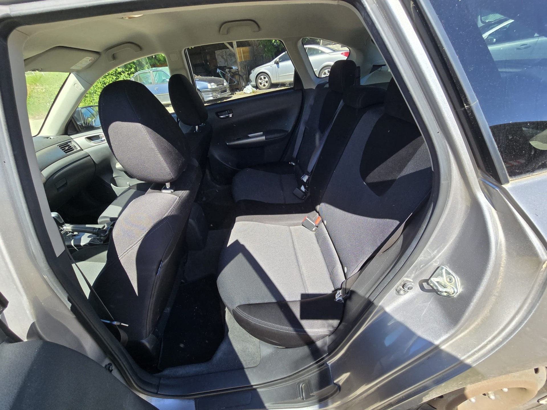 SUBARU Impreza 2.0R Comfort Automatic-image-6