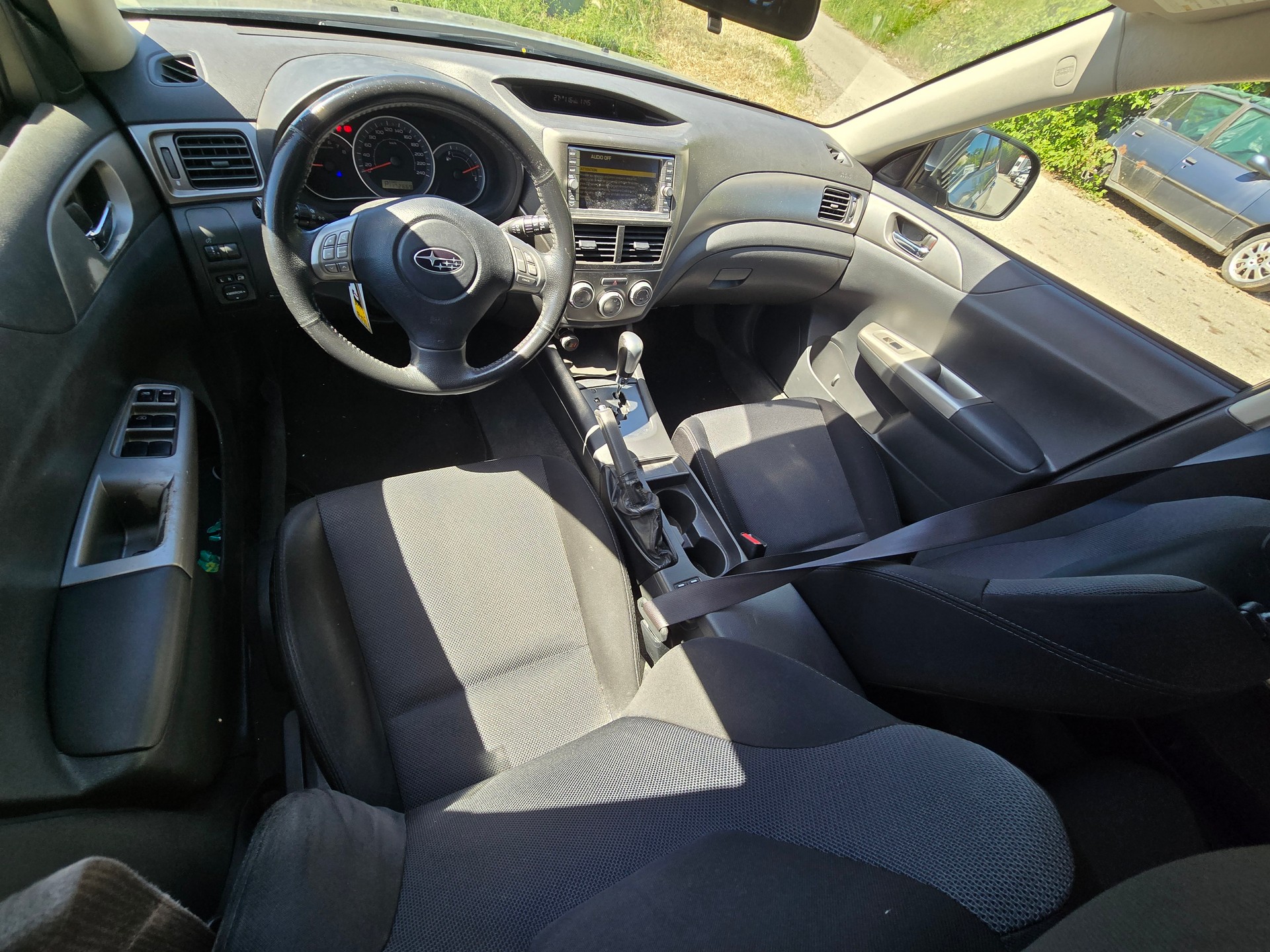 SUBARU Impreza 2.0R Comfort Automatic-image-9