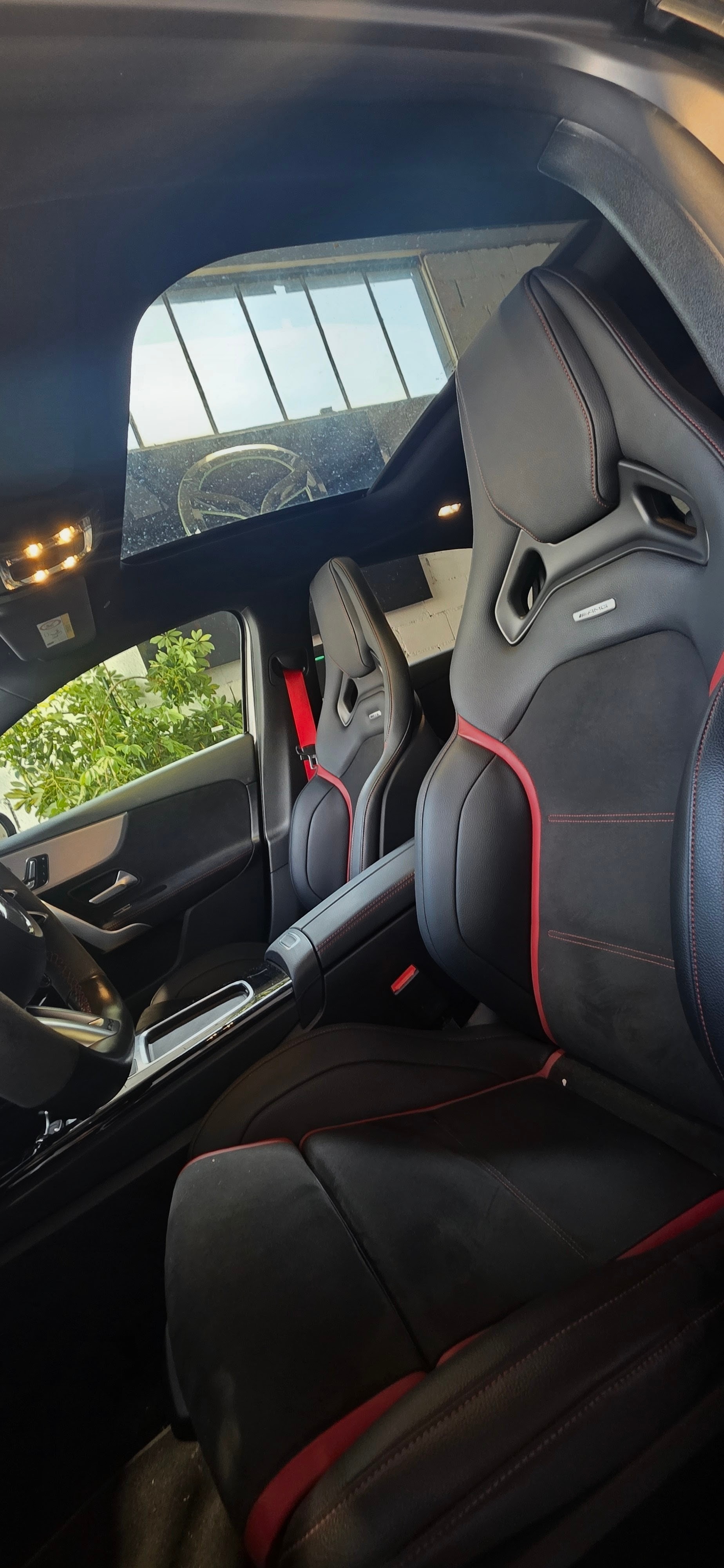MERCEDES-BENZ A 45 S AMG 4Matic+ Speedshift-image-7