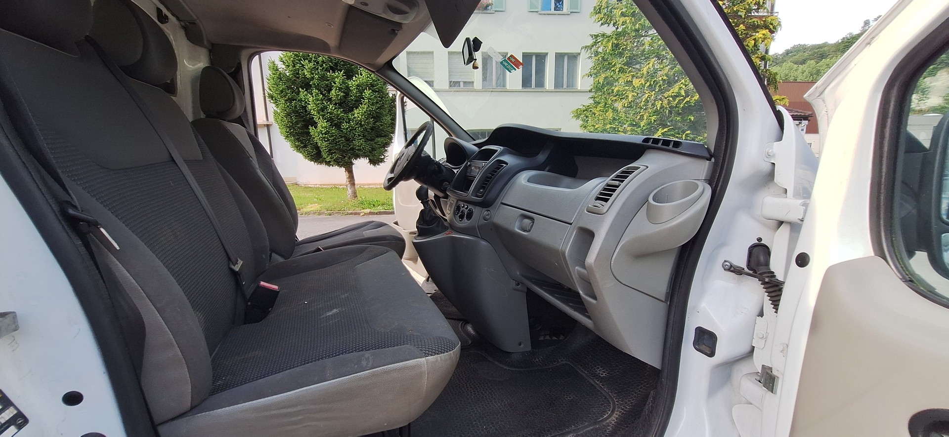 OPEL Vivaro 2.0 CDTI 2.9t L1H1-image-13