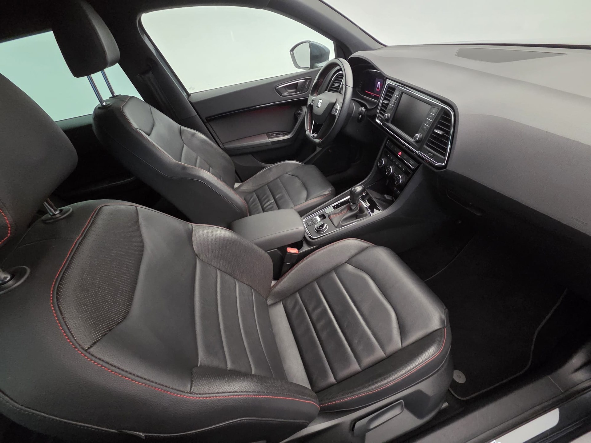 SEAT Ateca 2.0 TSI FR 4Drive DSG-image-10