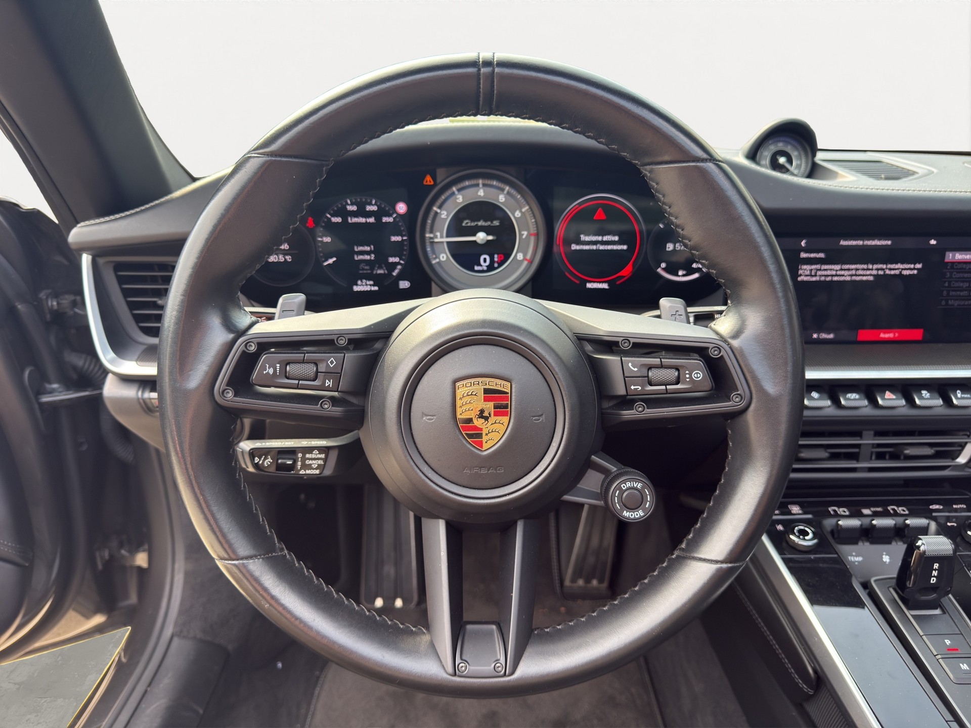 PORSCHE 911 Turbo S Cabriolet PDK-image-7