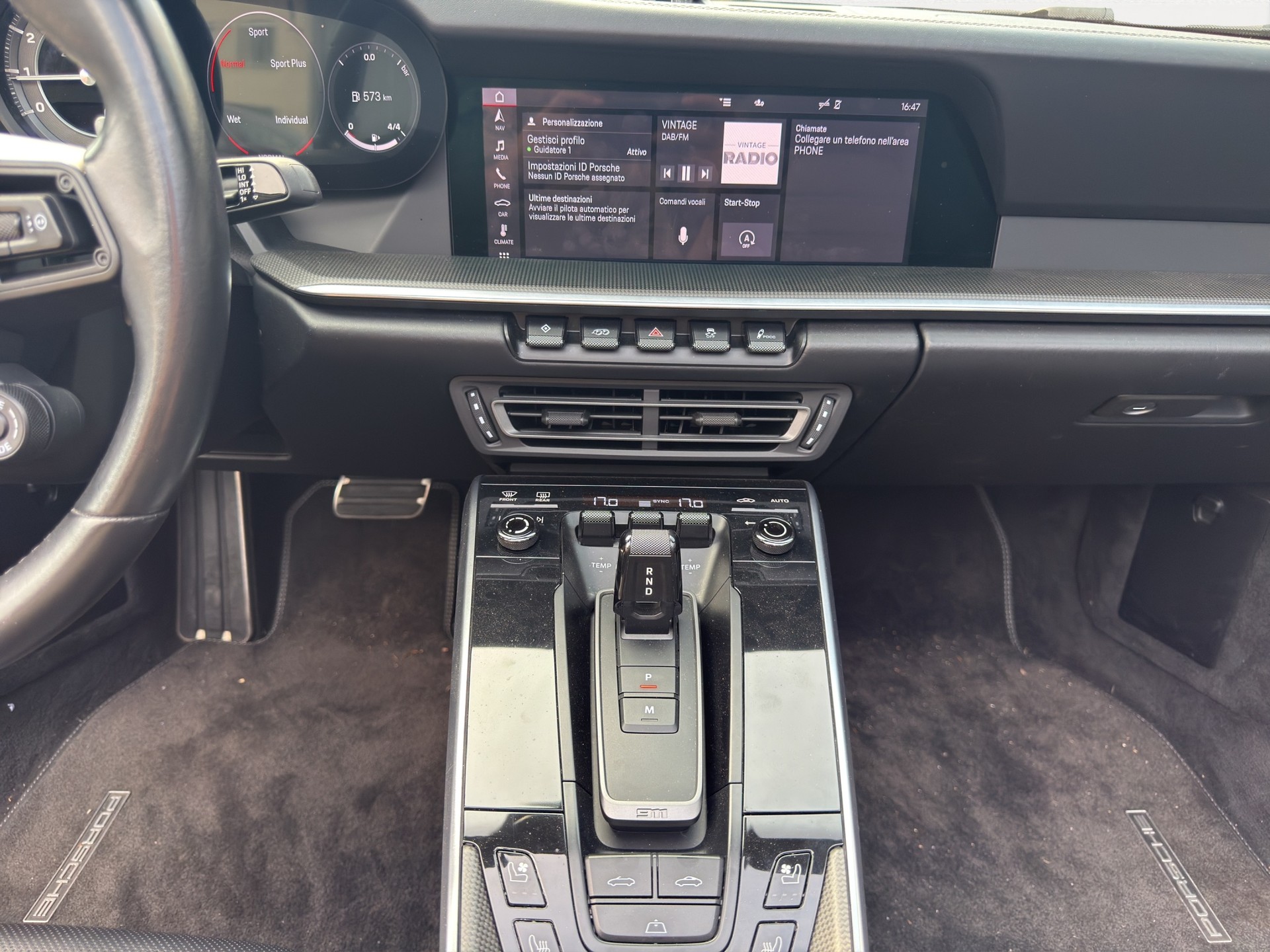 PORSCHE 911 Turbo S Cabriolet PDK-image-9