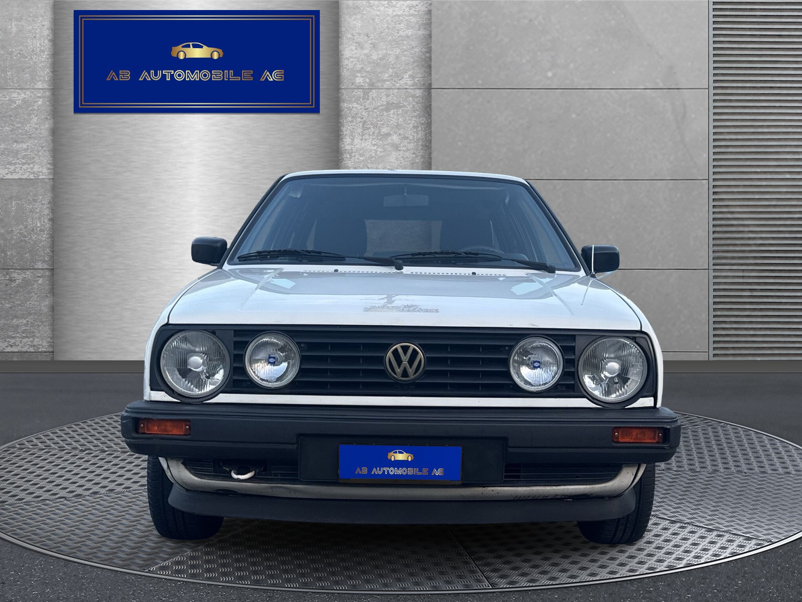 VW Golf 1800 CL Plus Ultra-image-1