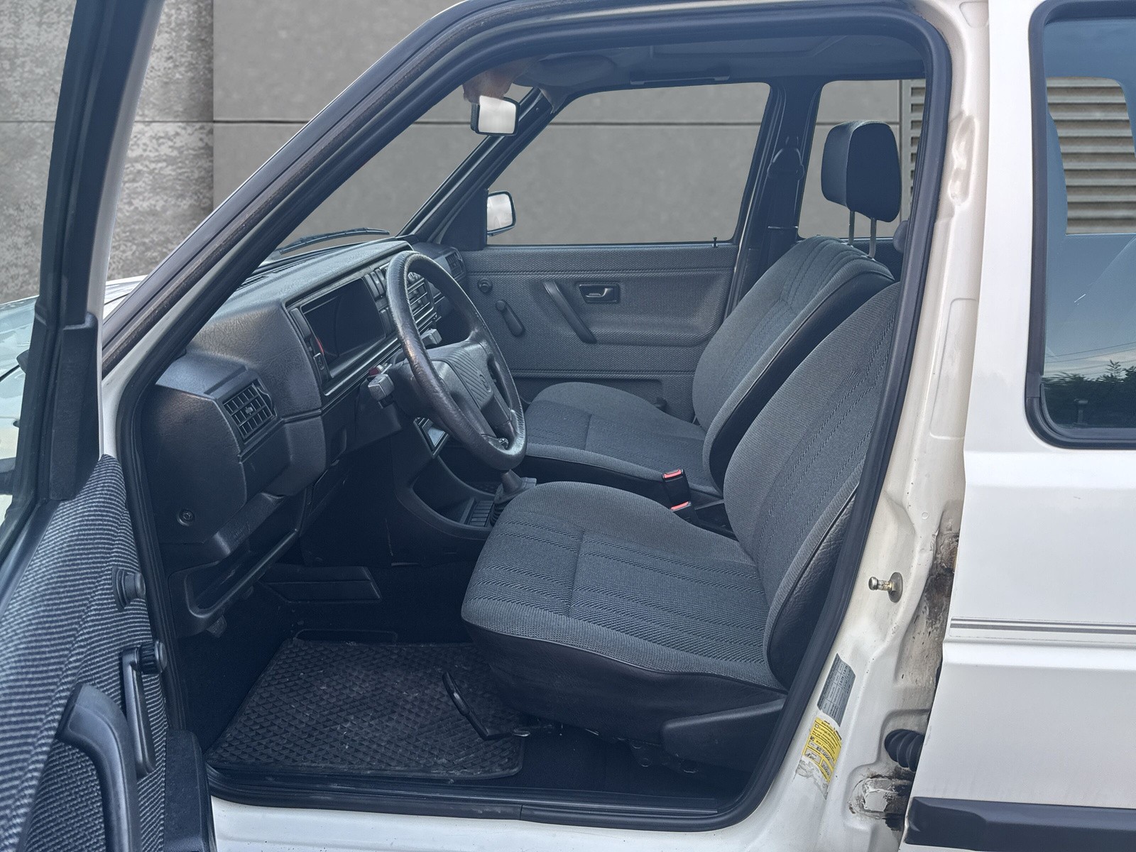 VW Golf 1800 CL Plus Ultra-image-9