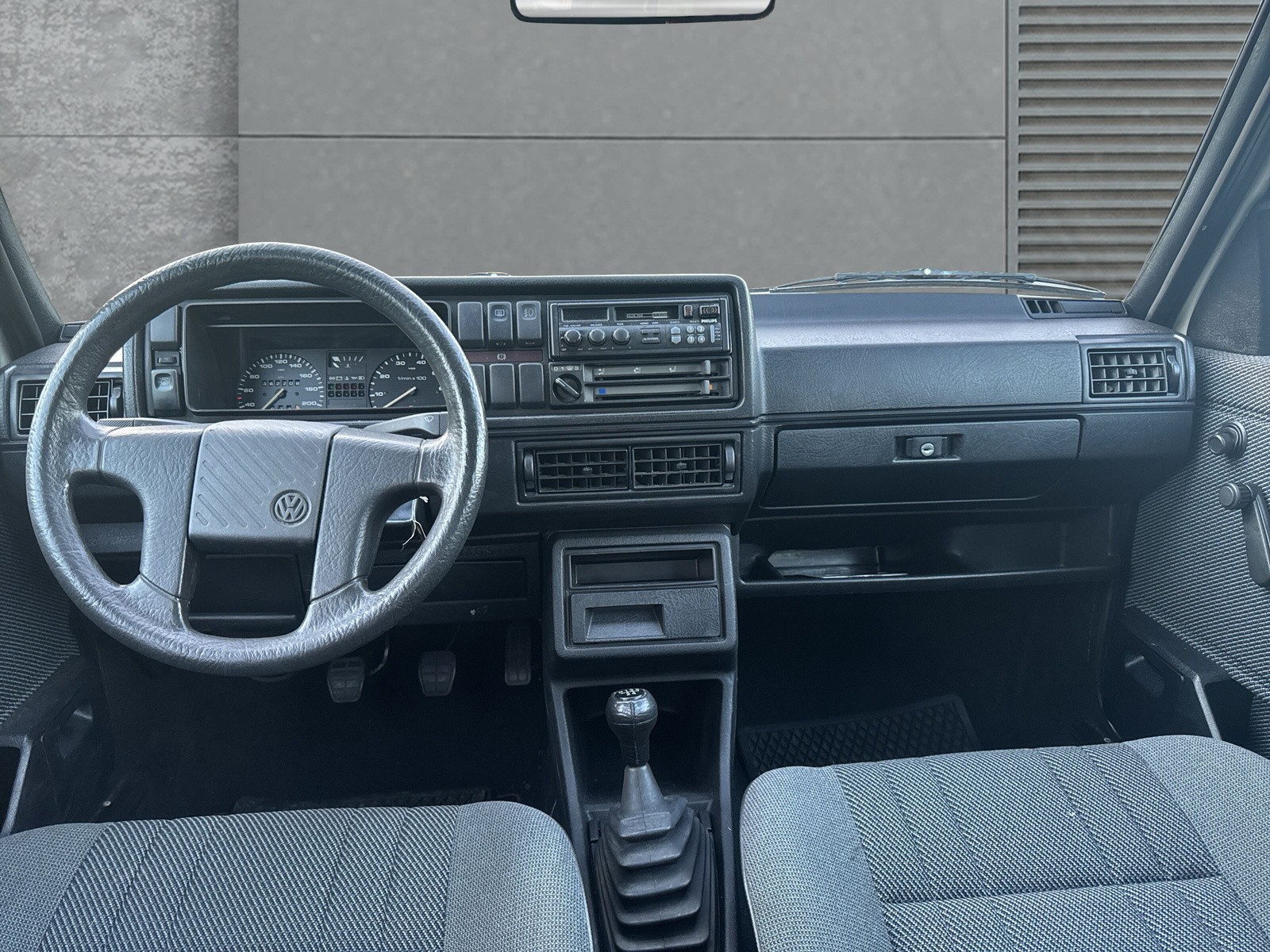 VW Golf 1800 CL Plus Ultra-image-12