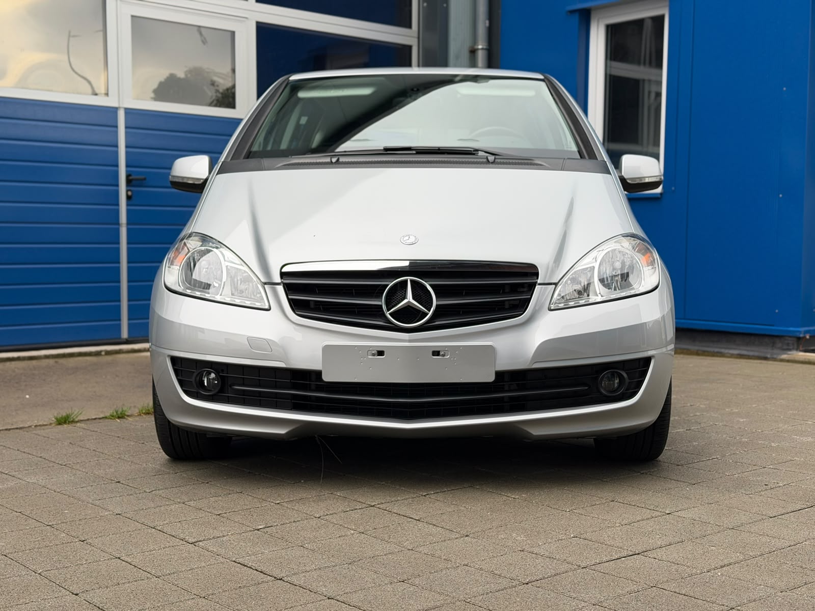 MERCEDES-BENZ A 180 (170) BlueEfficiency Classic-image-1