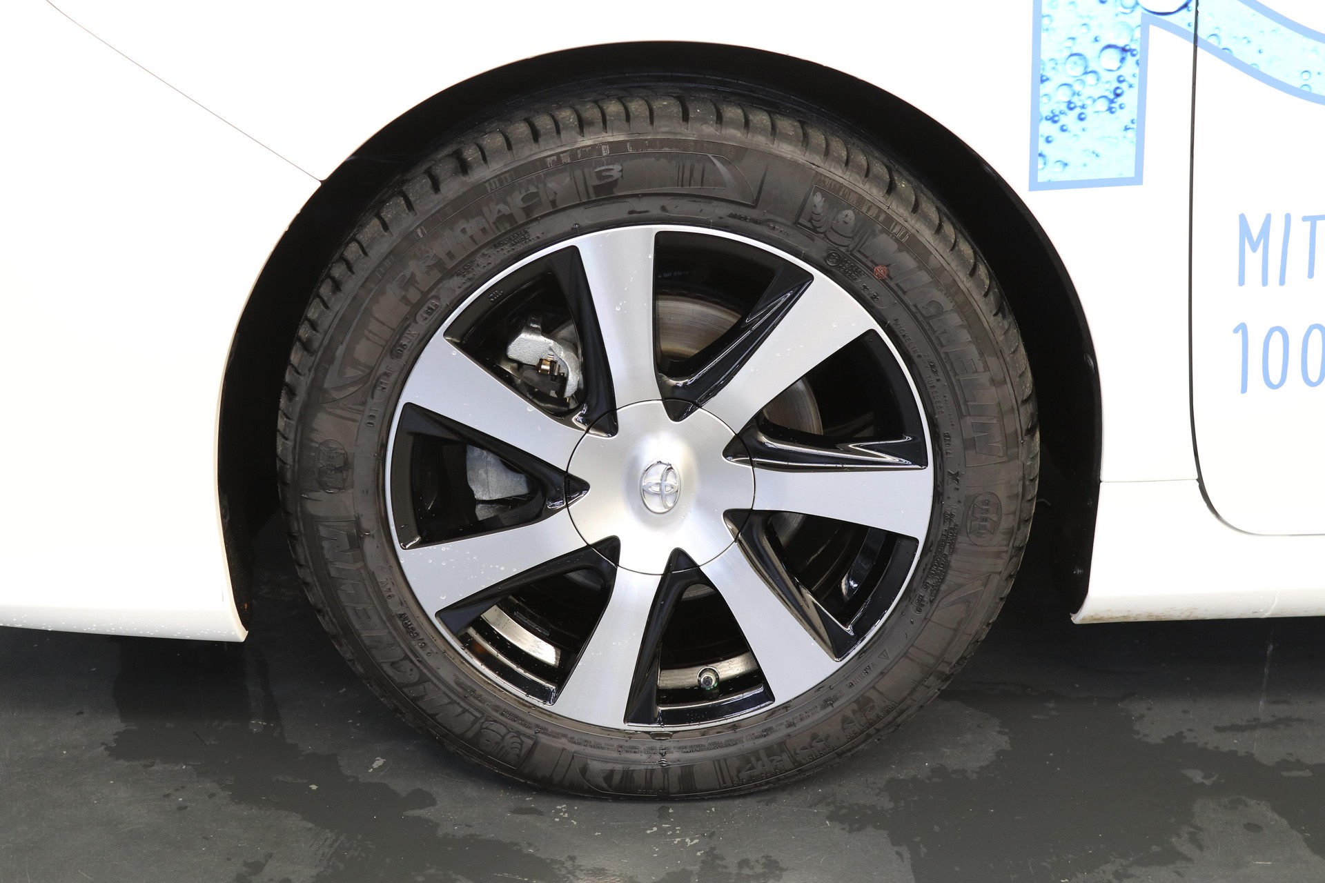 TOYOTA Mirai Fuel Cell Premium-image-12