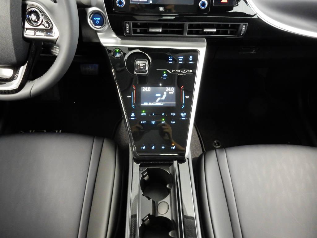 TOYOTA Mirai Fuel Cell Premium-image-15